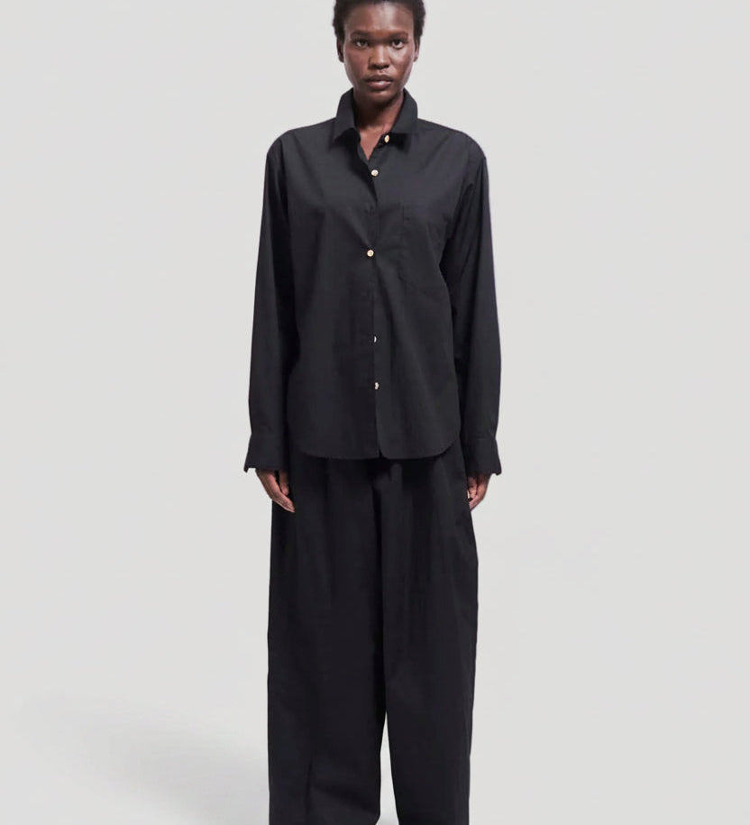 Jamie Haller - The Logo Weekend Shirt in Black