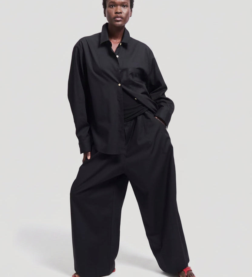 Jamie Haller - The Logo Weekend Shirt in Black