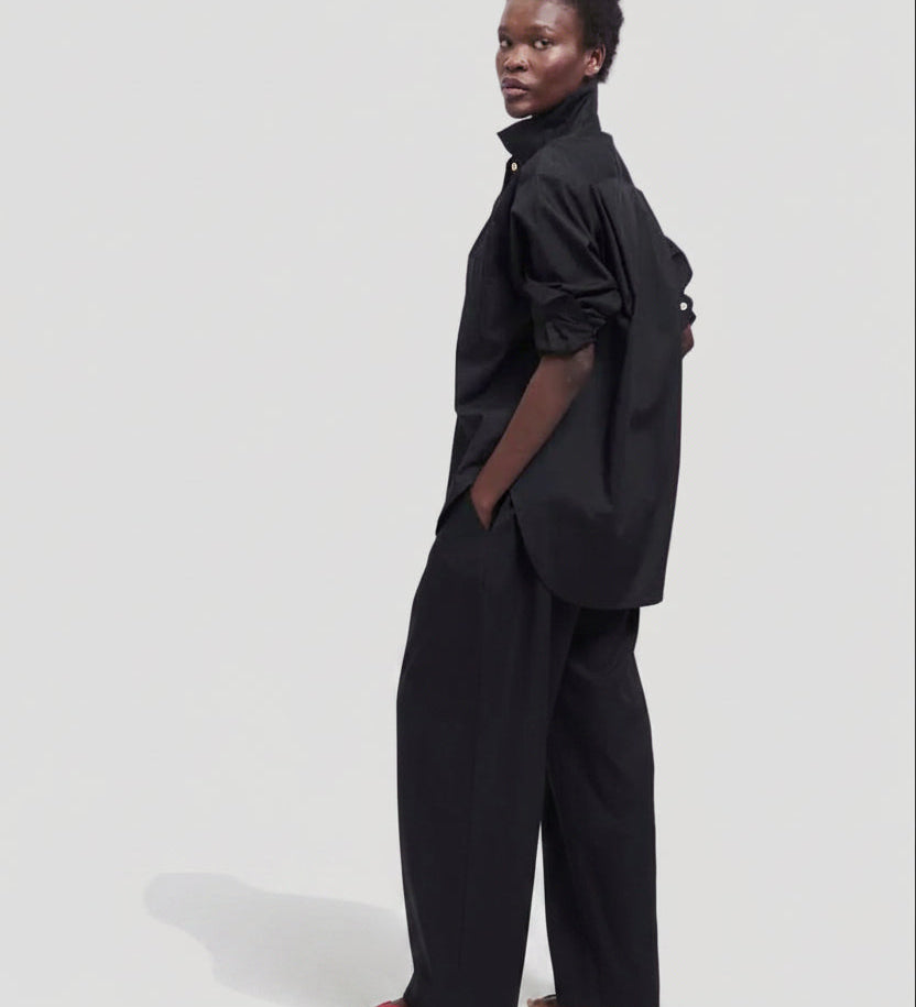 Jamie Haller - The Logo Weekend Shirt in Black