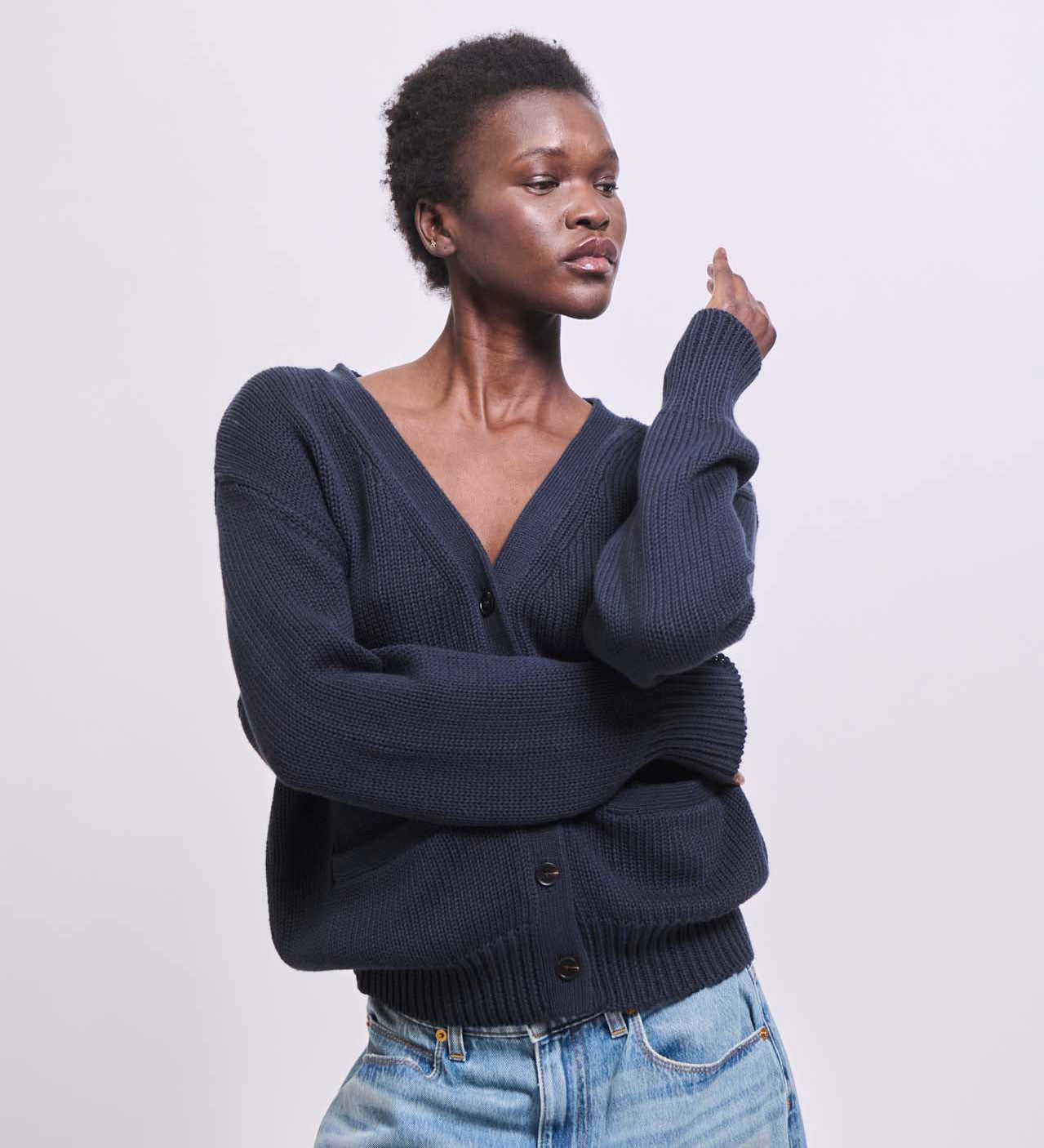 Jamie Haller - The Welt Pocket Cardigan in Navy