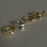 Kinn - Heart Signet Ring Diamond