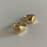 Kinn - Bold Classic Hollow Signet Ring