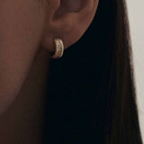 Kinn - Solis Ribbed Pavé Diamond Earrings