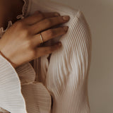 Kinn - Seven Line Ring Diamond