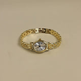 Kinn - Vintage Quartz Oval Watch