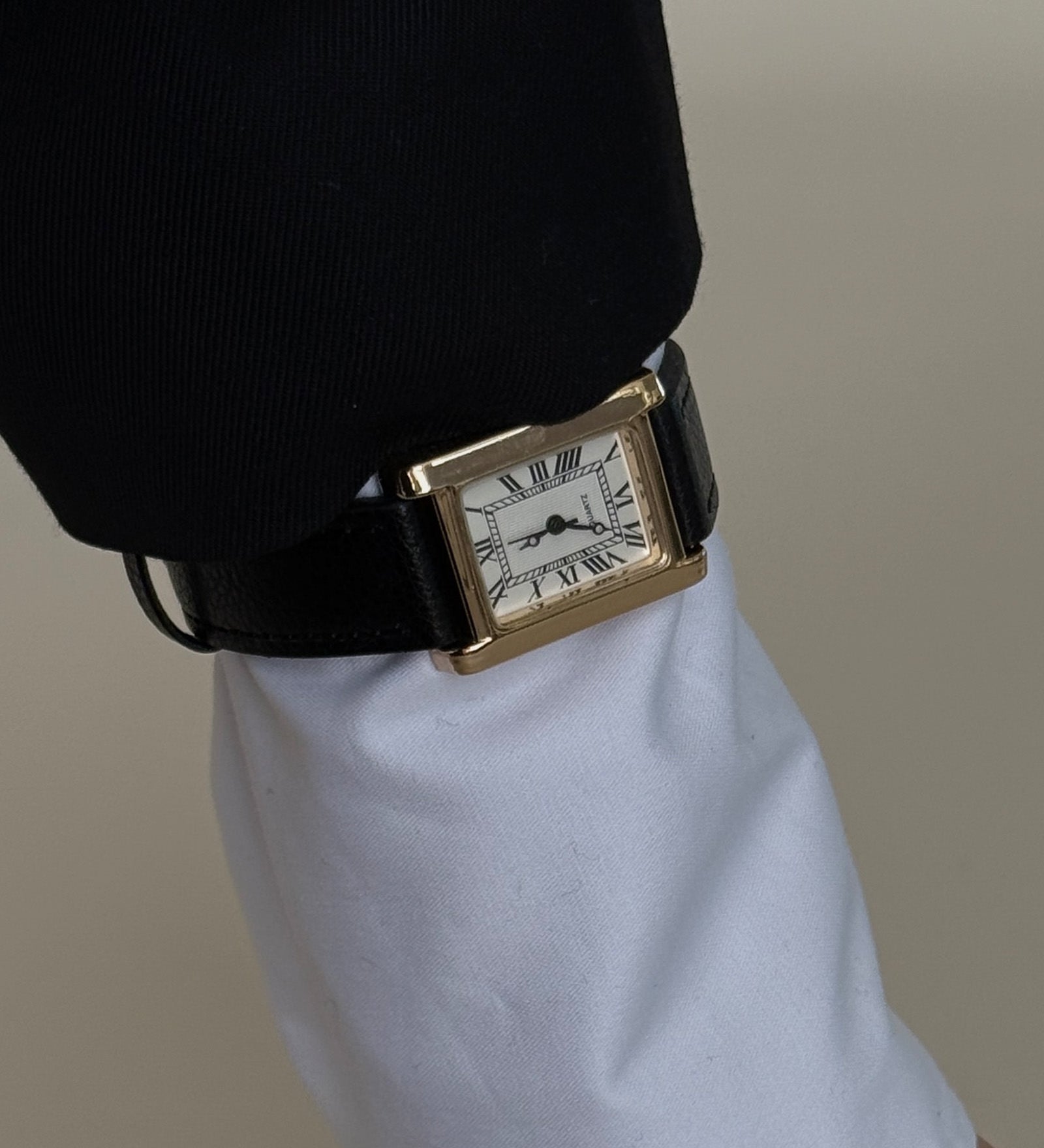 Kinn - Vintage Quartz Rectangle Black Leather Strap Watch