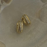 Kinn - Solis Ribbed Pavé Diamond Earrings