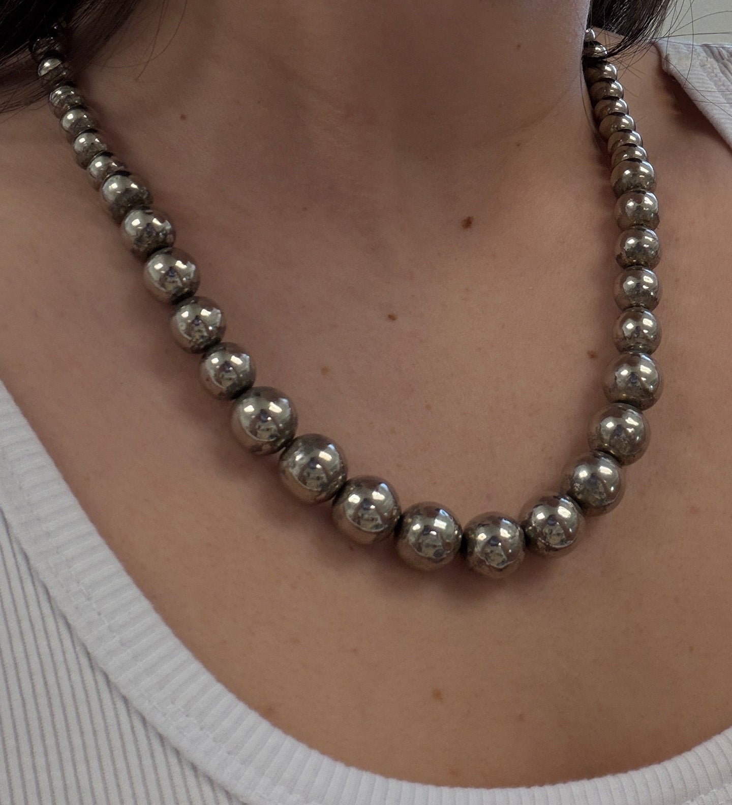 Kinn - Vintage Silver Beaded Necklace