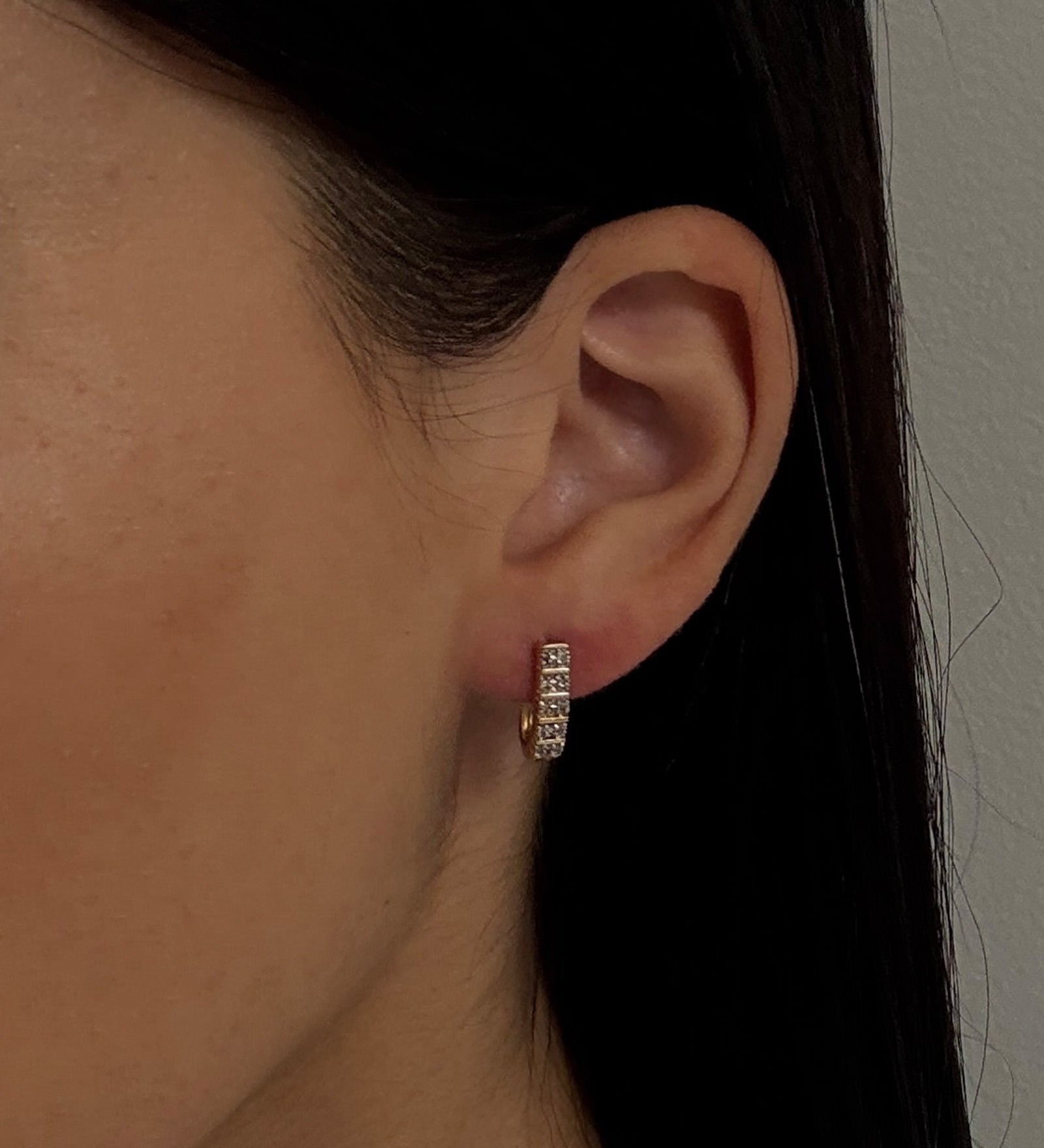 Kinn - Vintage 10k Diamond J Earrings