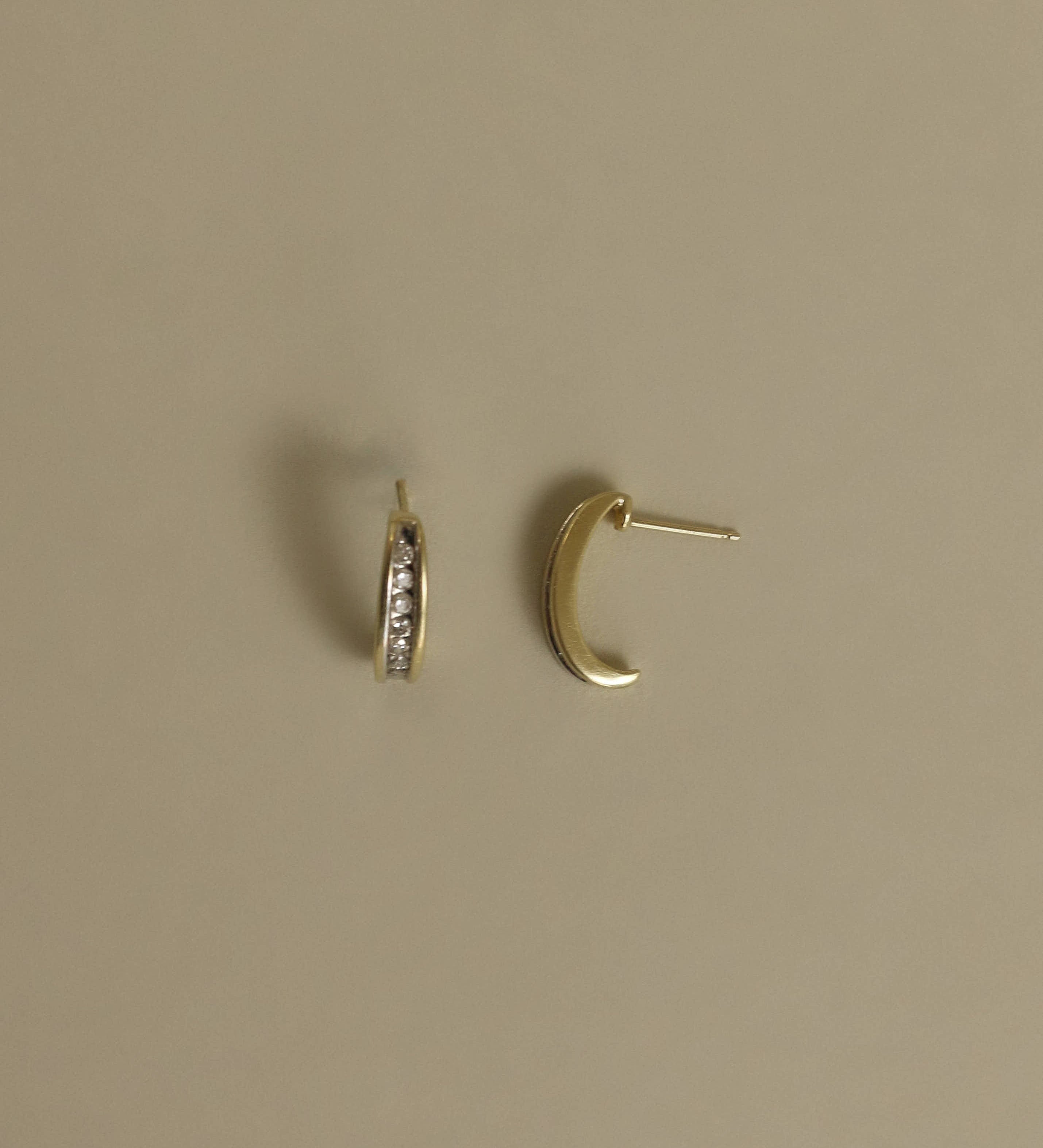 Kinn - Vintage 14k J Diamond Earrings
