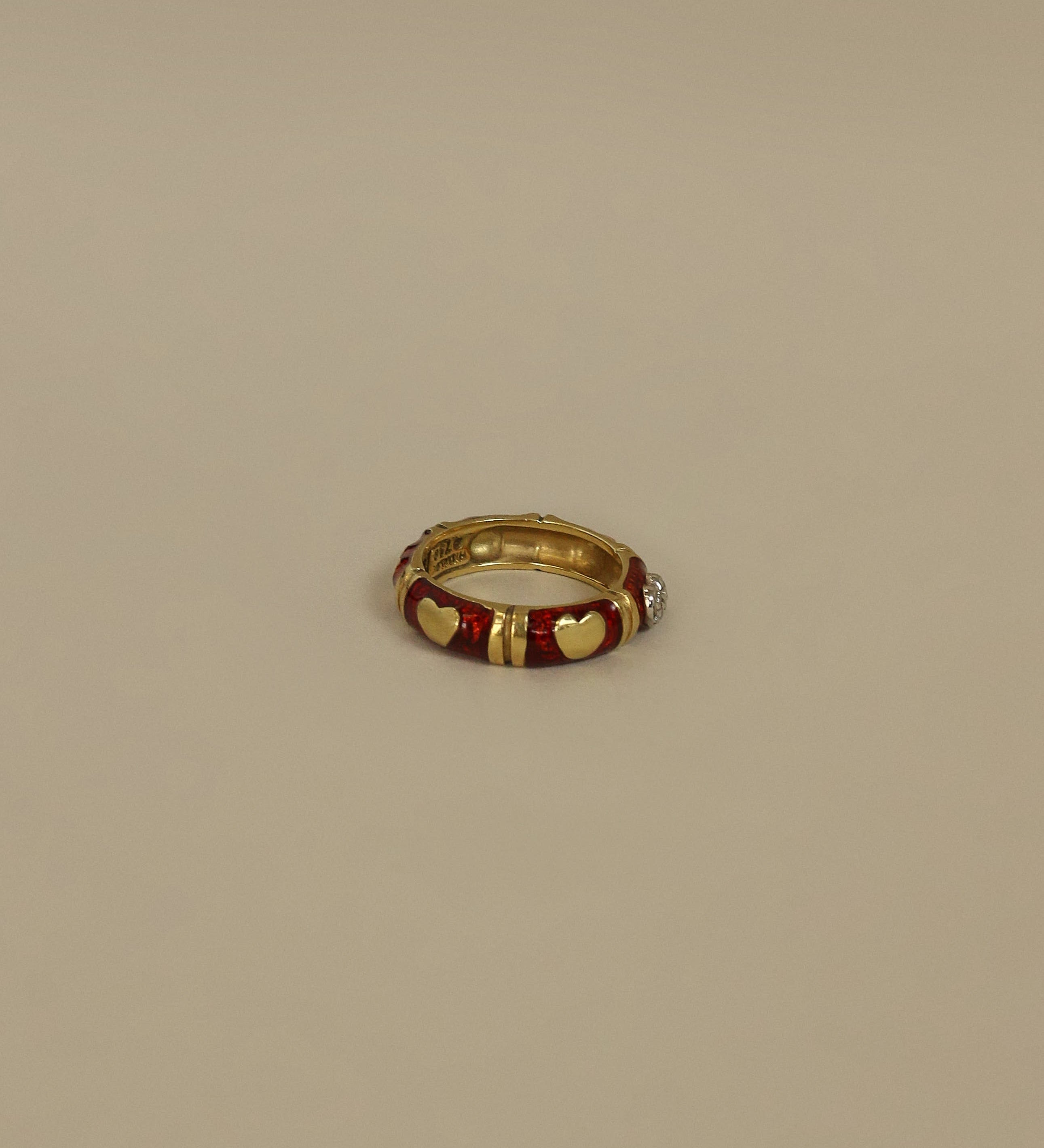 Kinn - Vintage 18k Red Enamel Diamond Ring