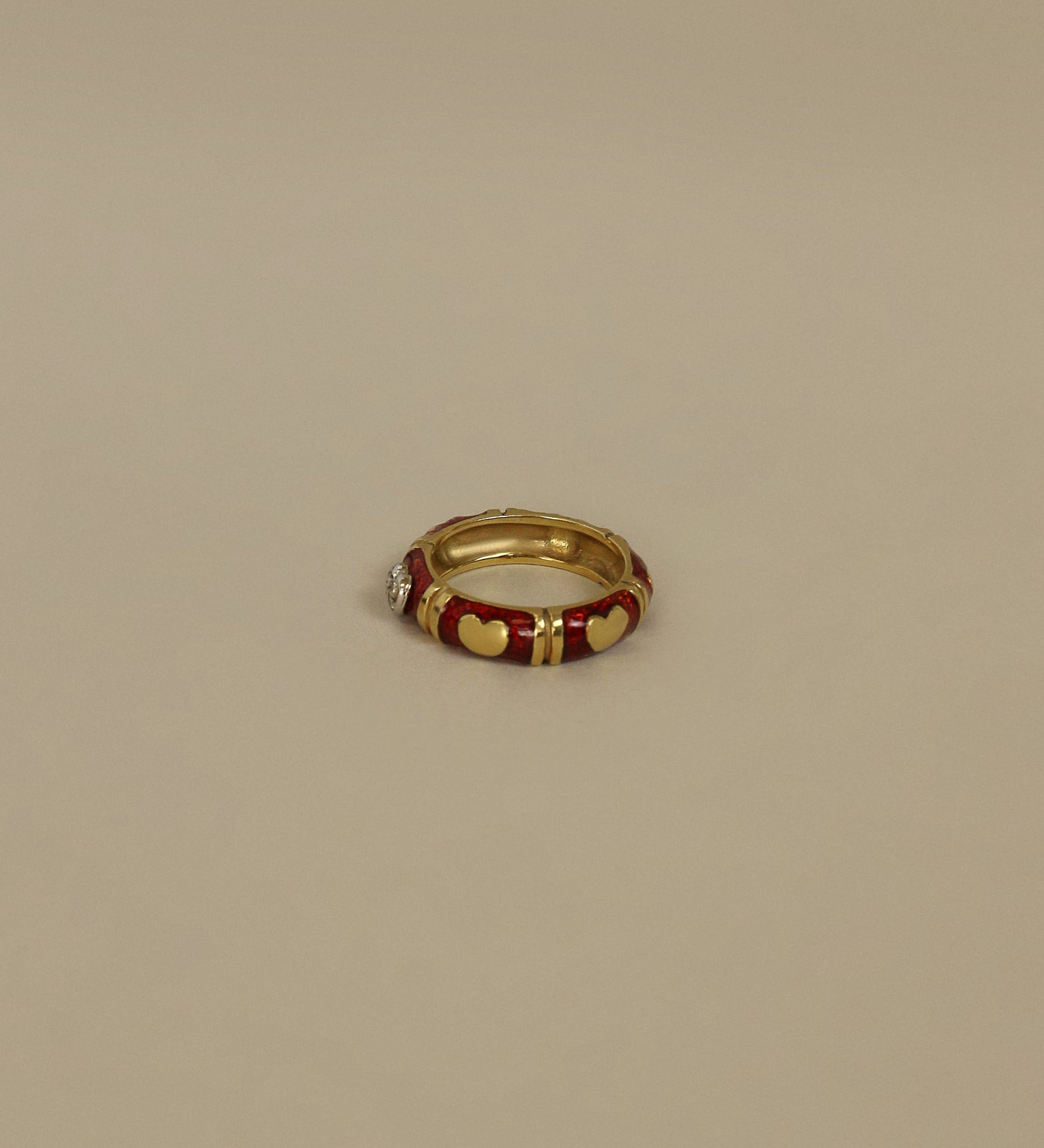 Kinn - Vintage 18k Red Enamel Diamond Ring