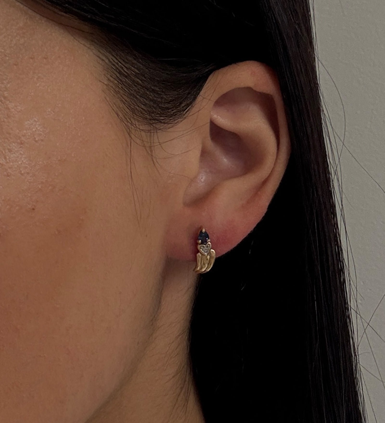 Kinn - Vintage Blue Sapphire Pear Diamond Heart Earrings