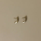 Kinn - Vintage Diamond Curved 14k Earrings