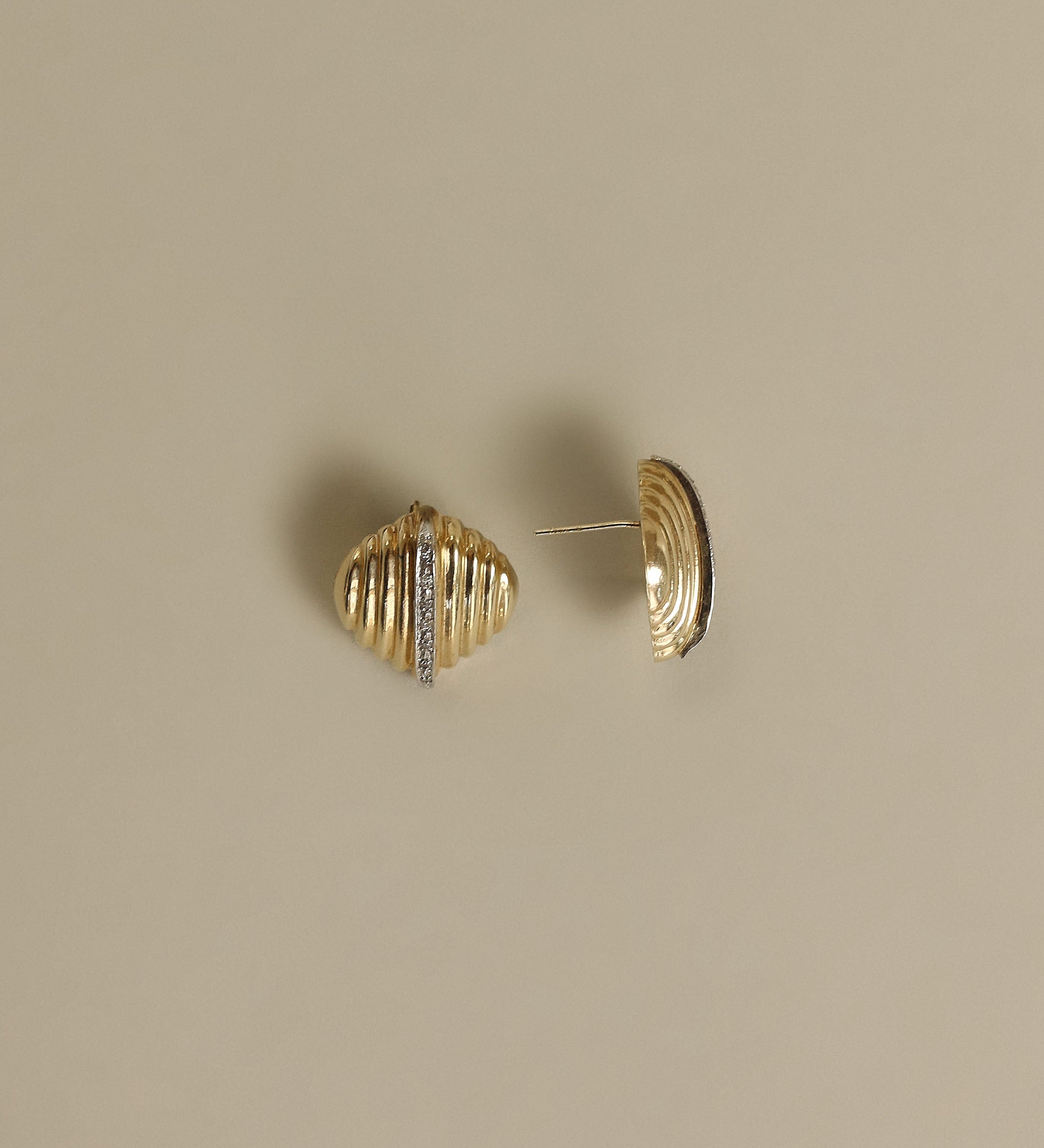 Kinn - Vintage Diamond Ribbed Earrings