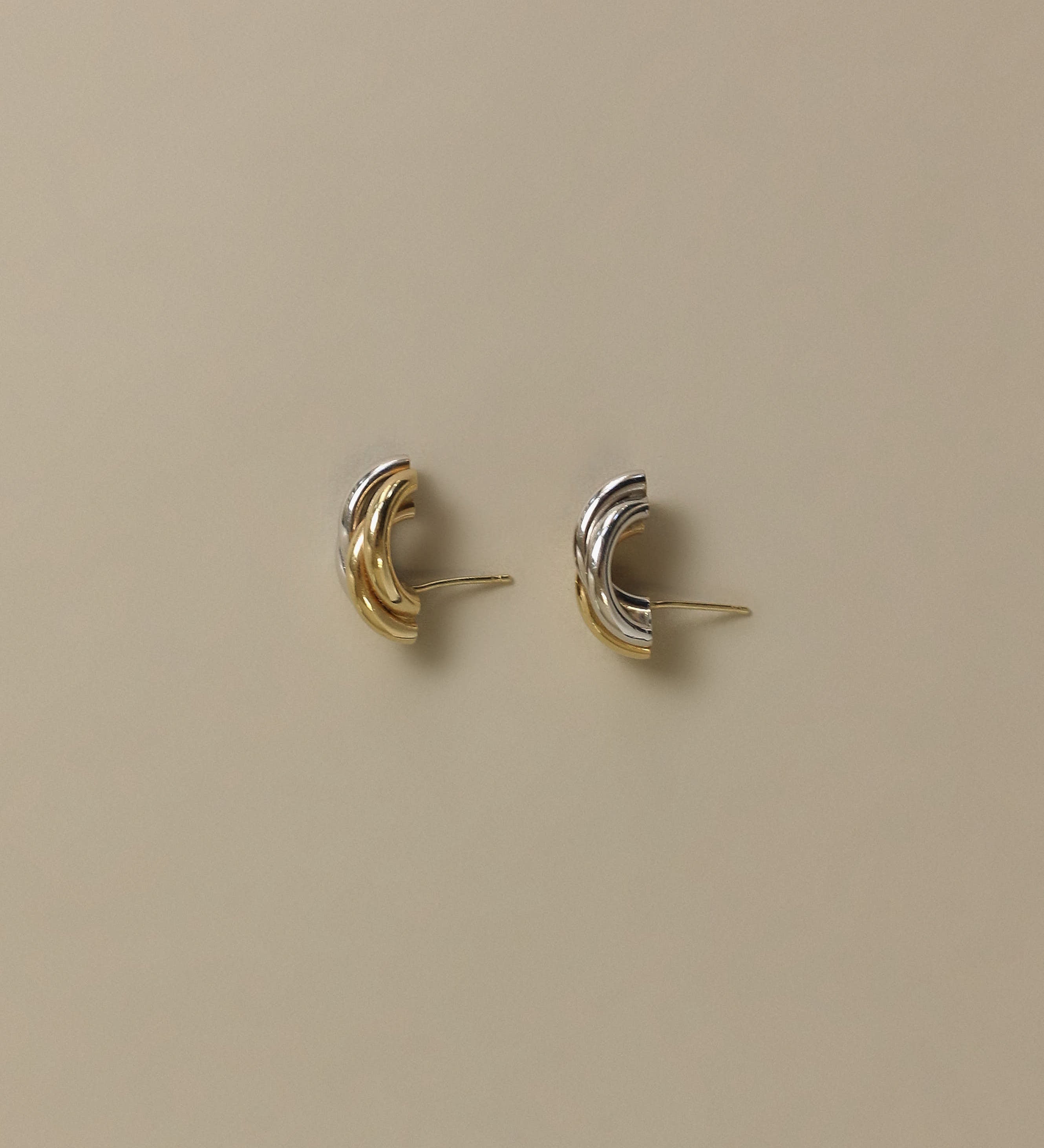Kinn - Vintage Two Tone Earrings