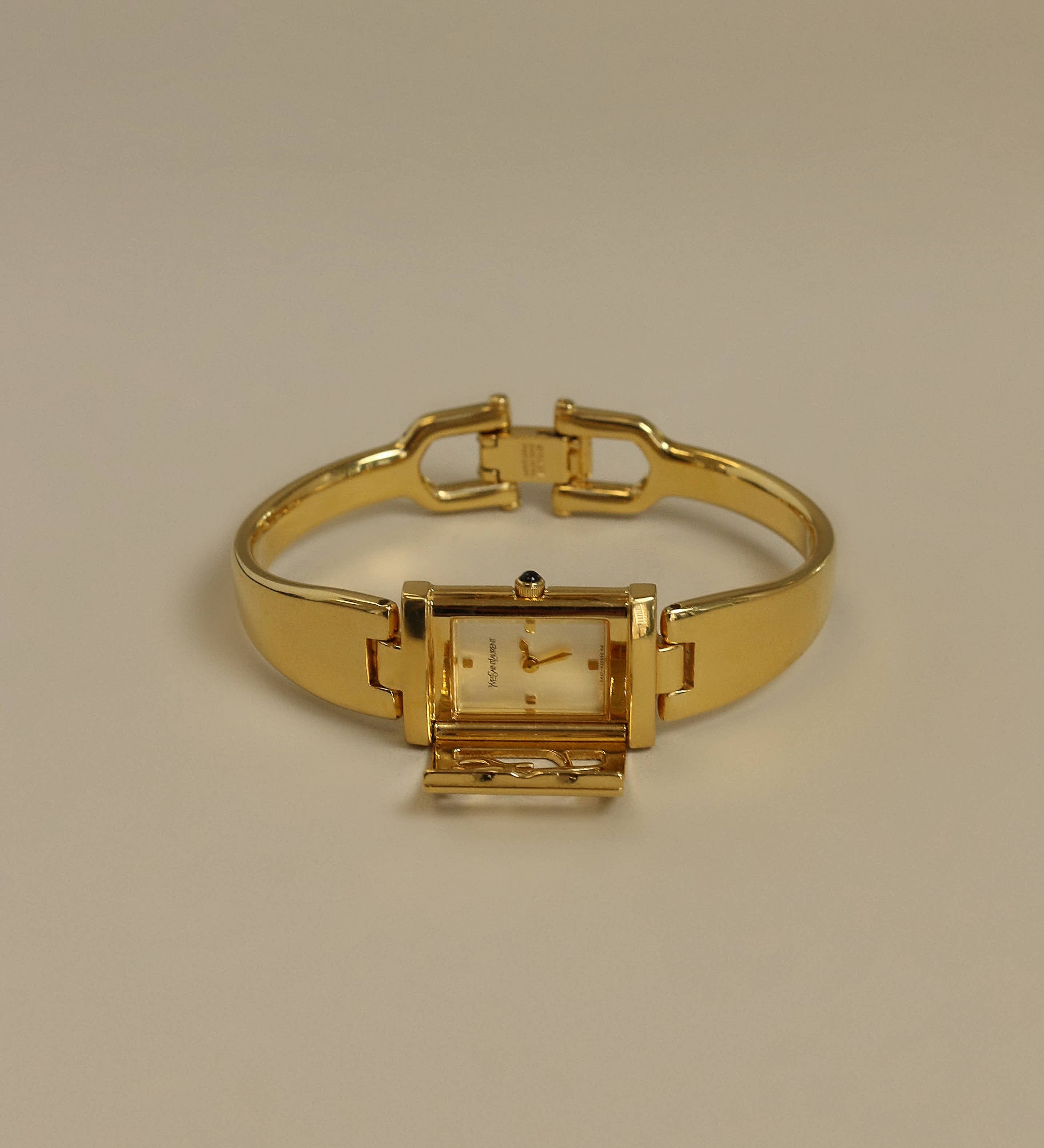 Kinn - Vintage YSL Gold Bangle Watch