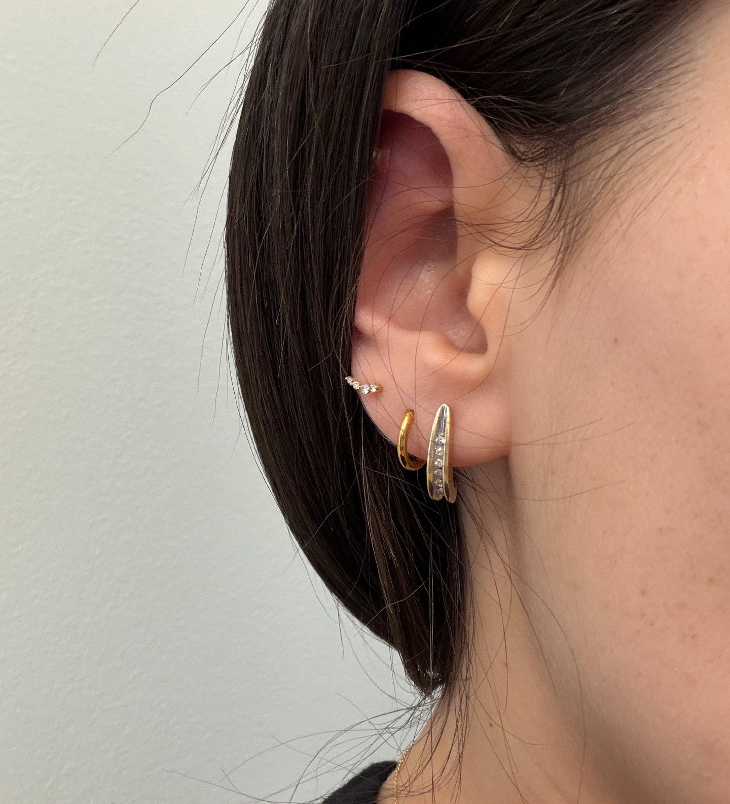 Kinn - Vintage Diamond Curved 14k Earrings