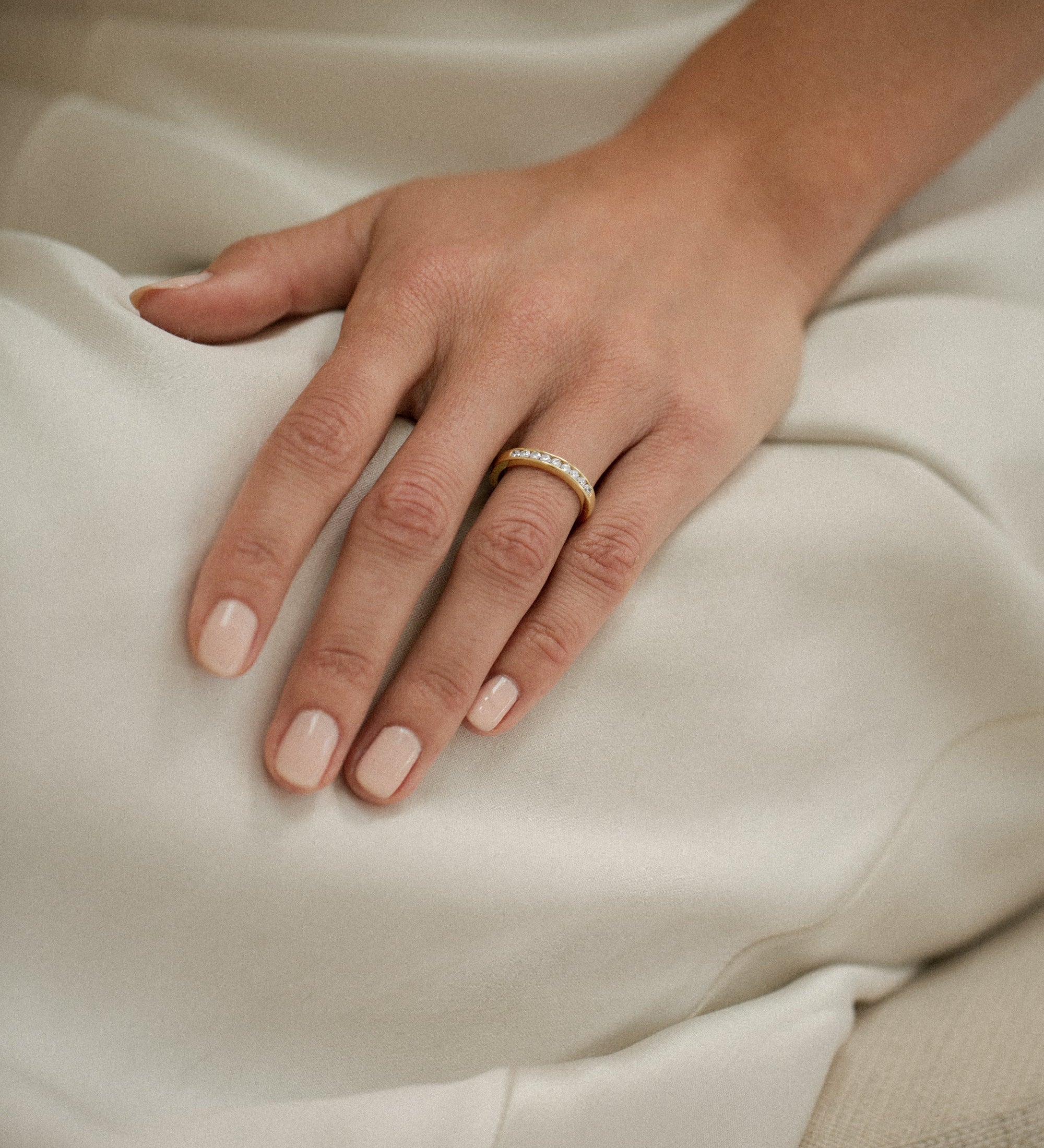 Kinn - The Isabelle Round Band