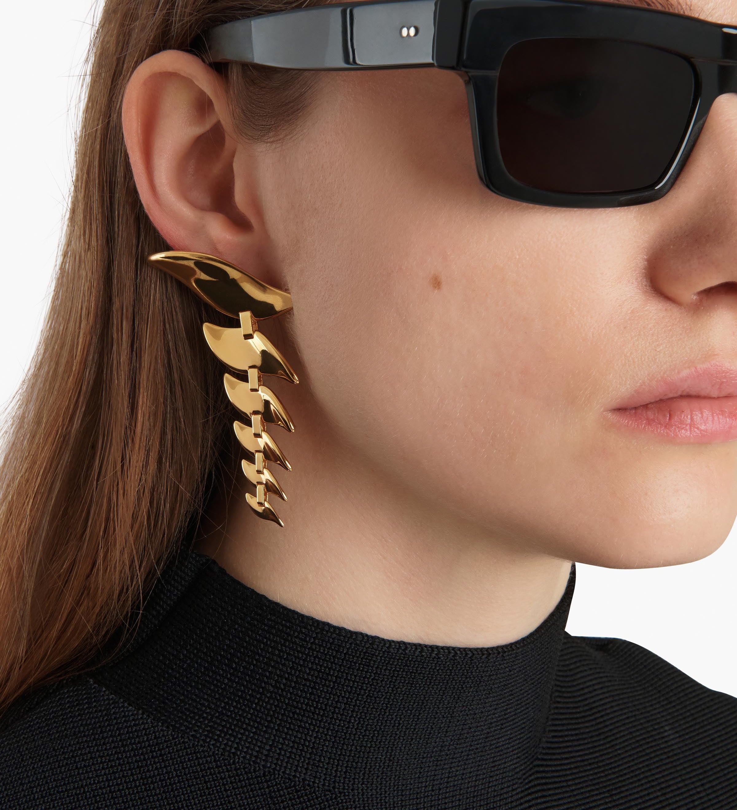 Khaite - Leaf Cascading Earrings in Gold