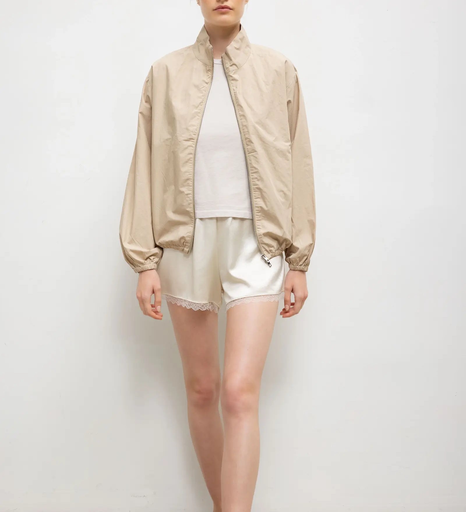 Leset - Barb Lace Short
