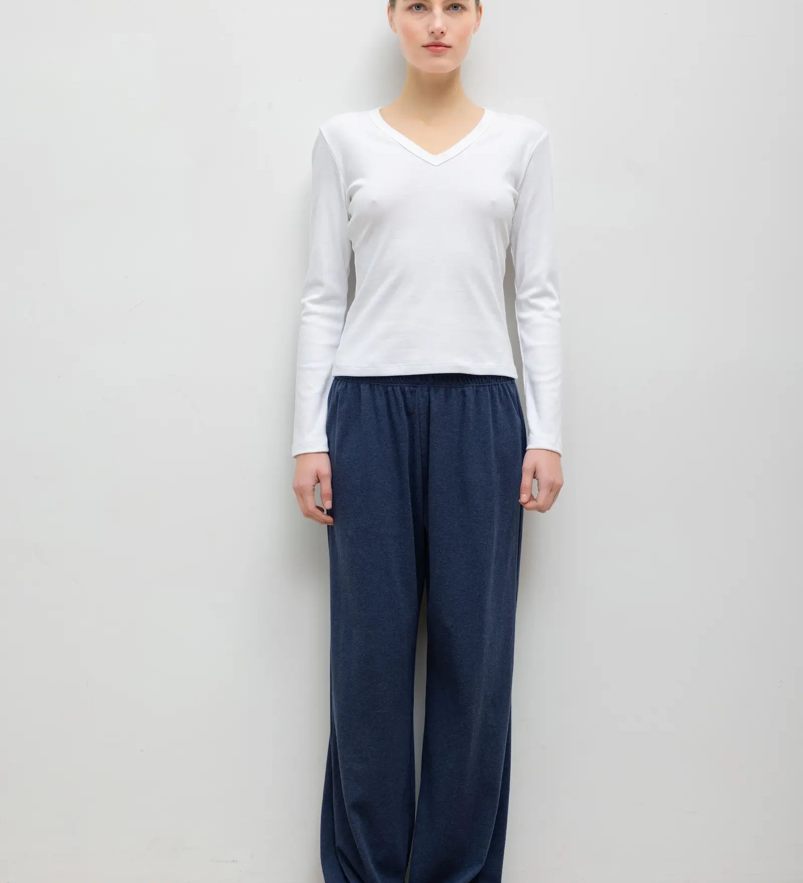 Leset - Nando Slim Long Sleeve V Neck