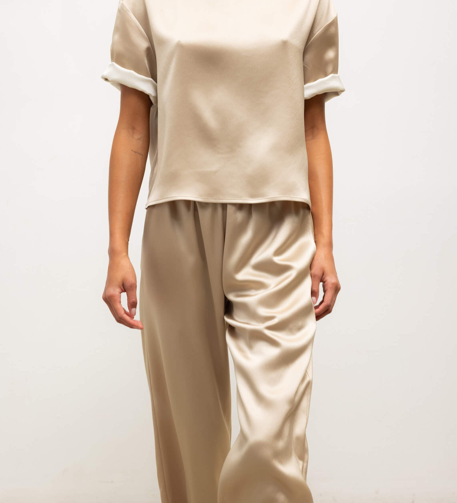 Leset - Barb Contrast Tee