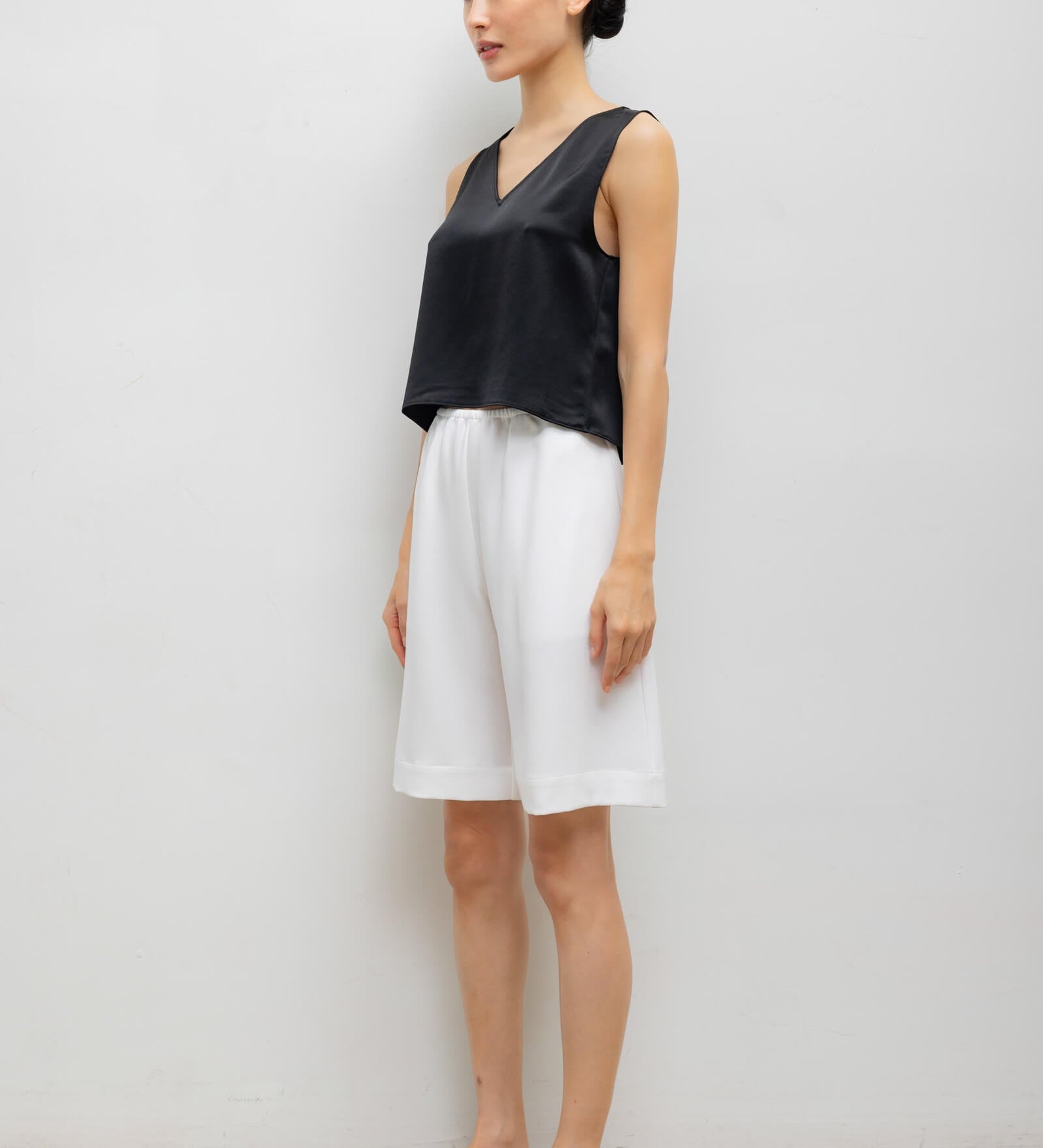 Leset - Barb V Neck Shell
