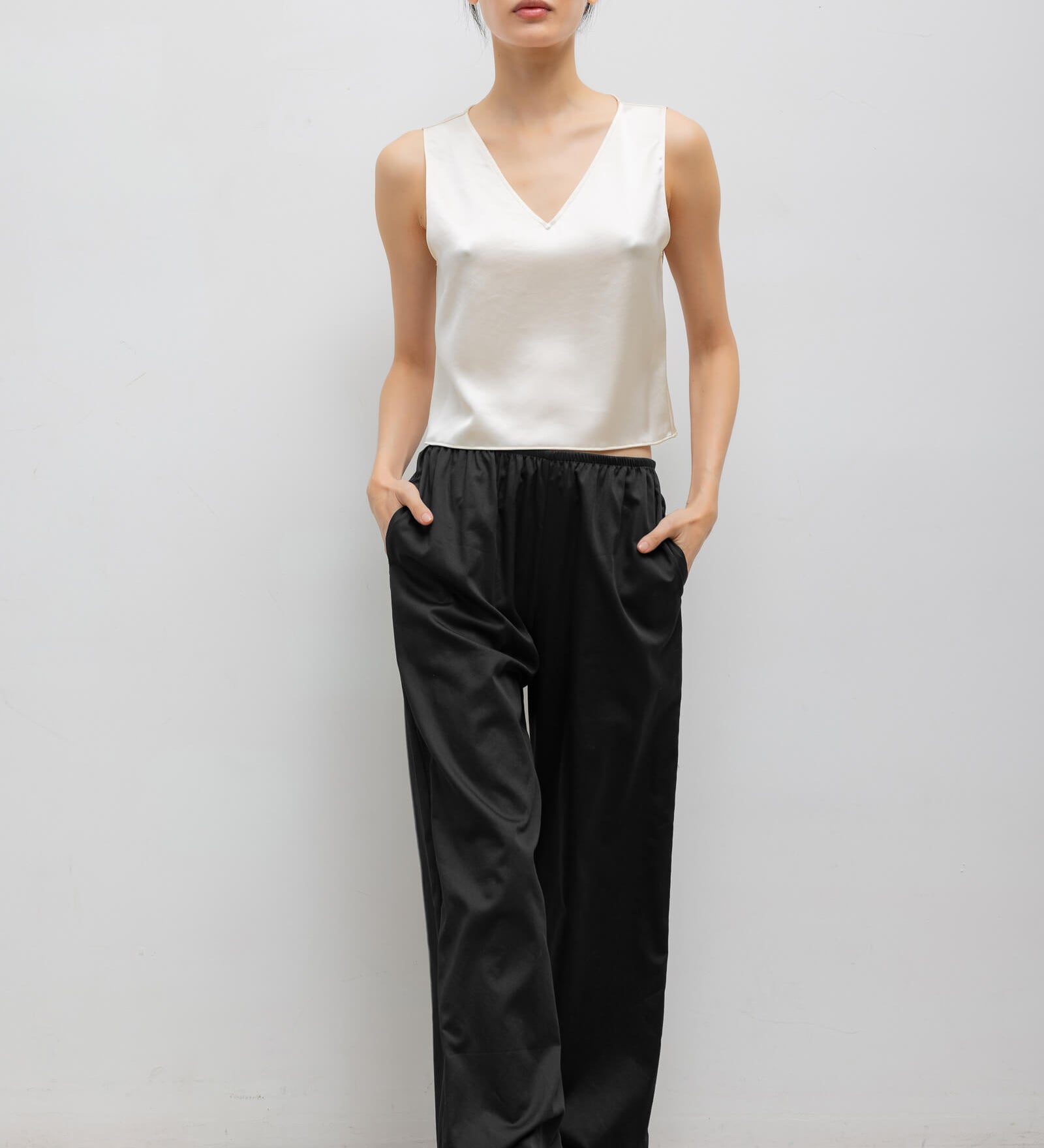 Leset - Barb V Neck Shell