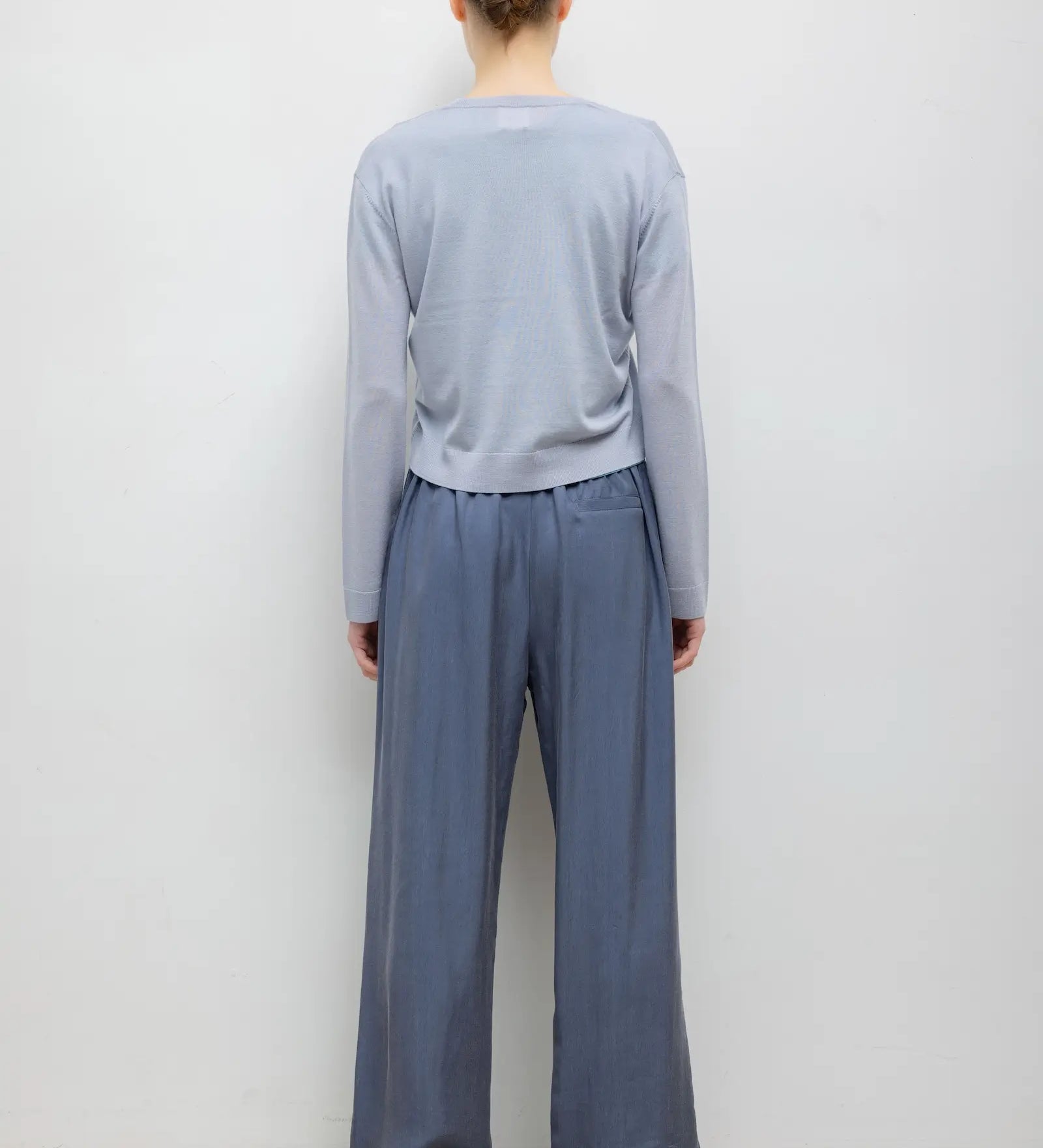 Leset - James Classic V Neck