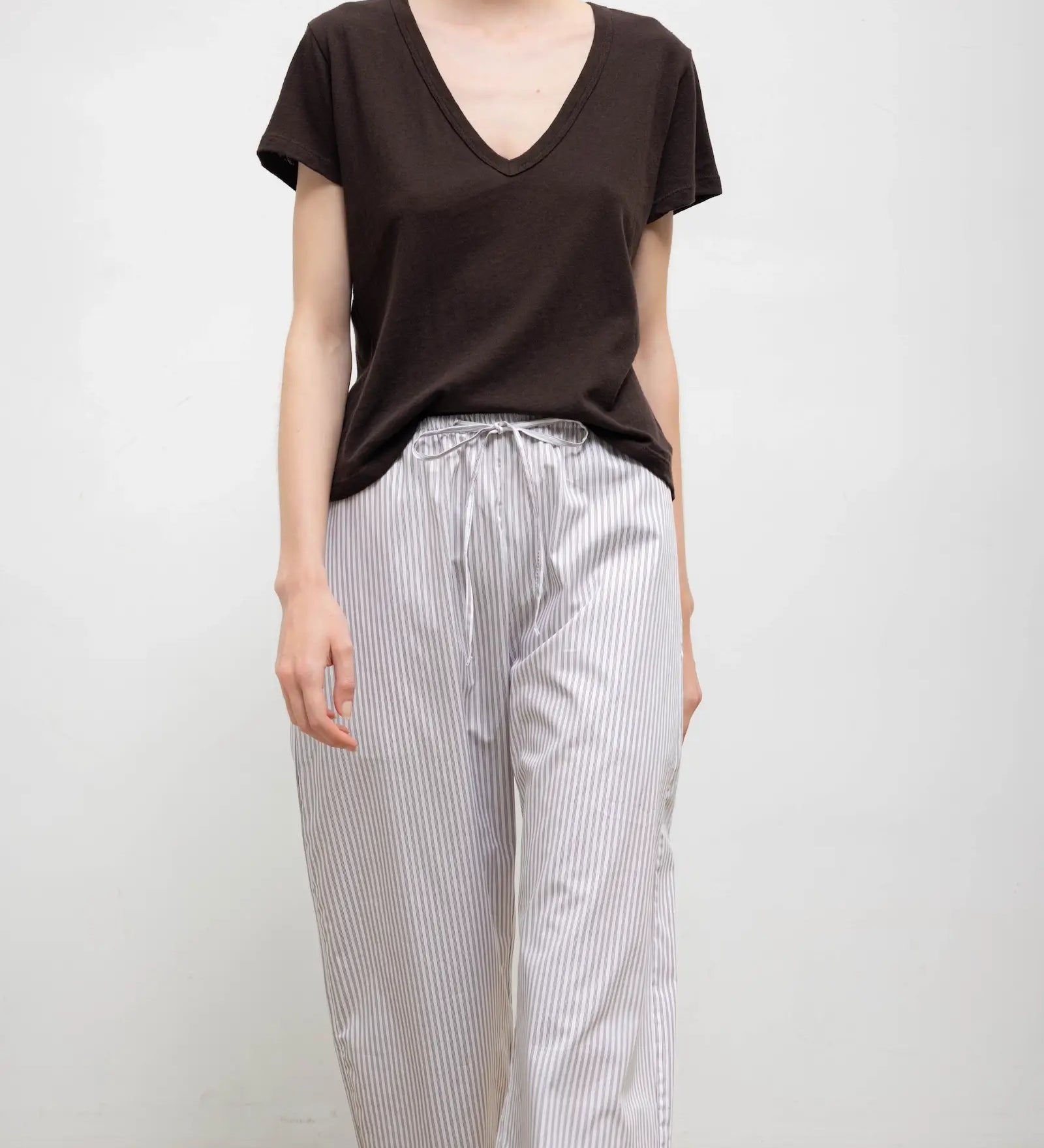 Leset - Laura V Neck Tee