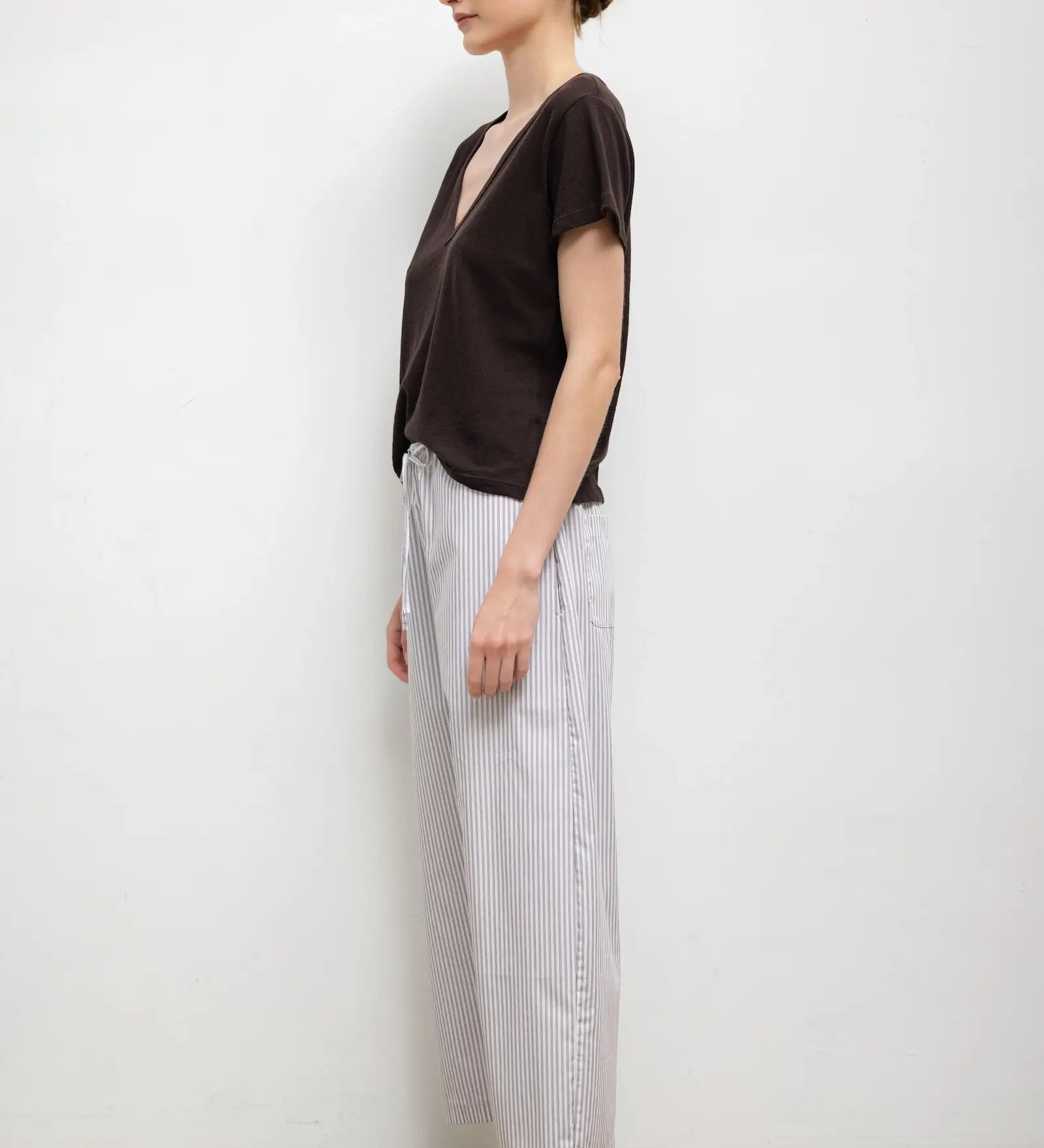 Leset - Laura V Neck Tee