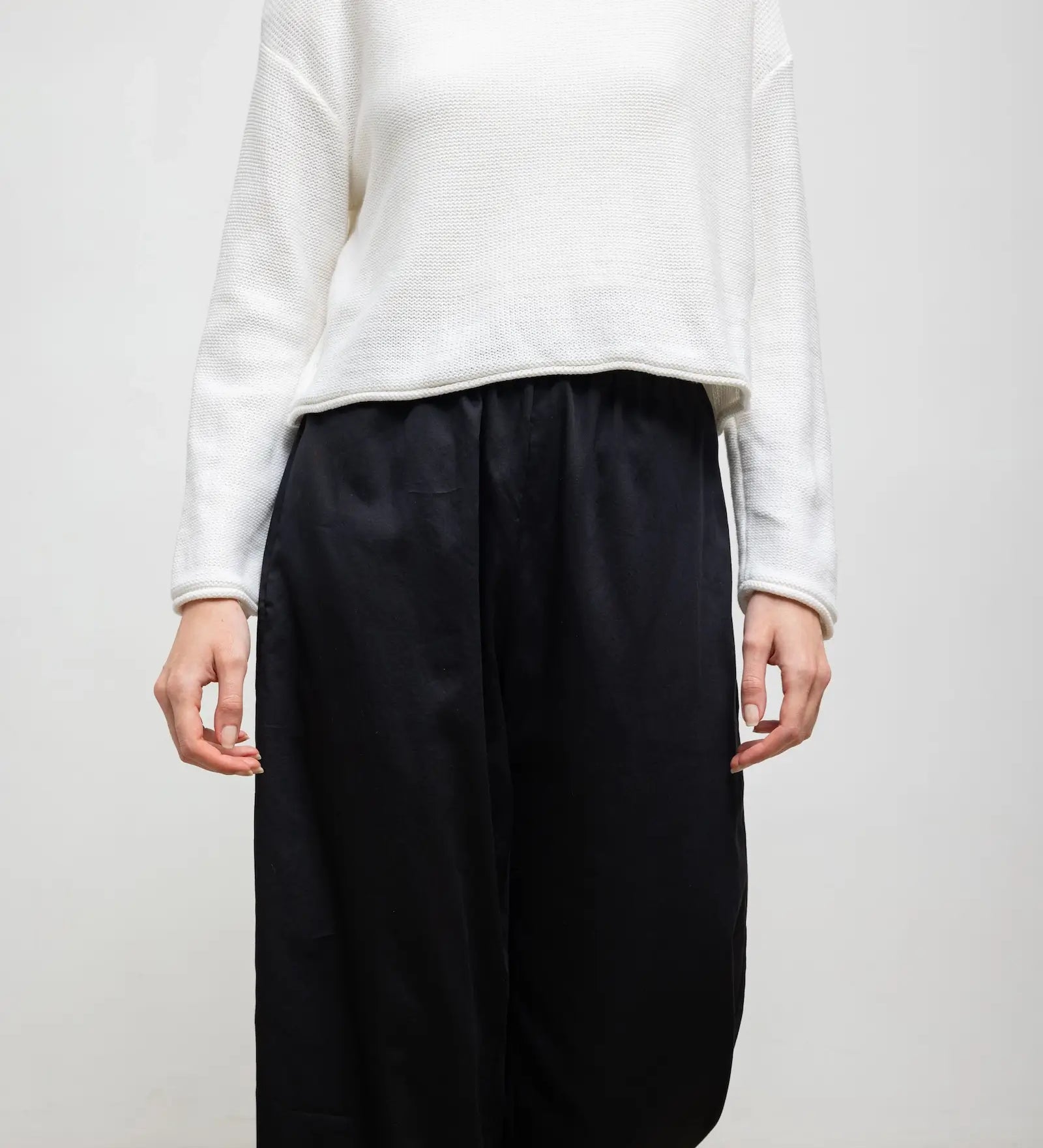Leset - Mae Crewneck