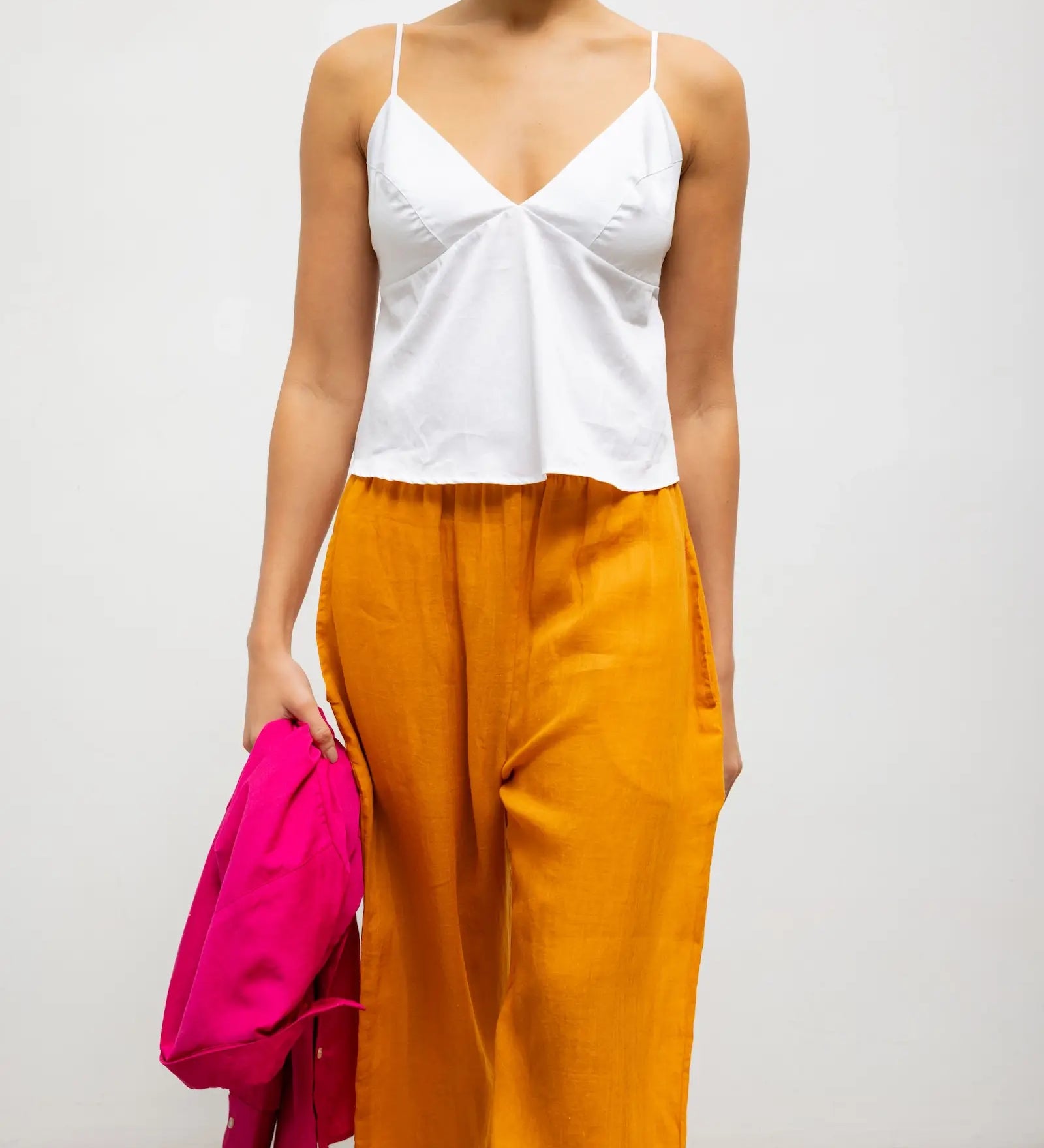 Leset - Pre - Order: Yoko Triangle Tank