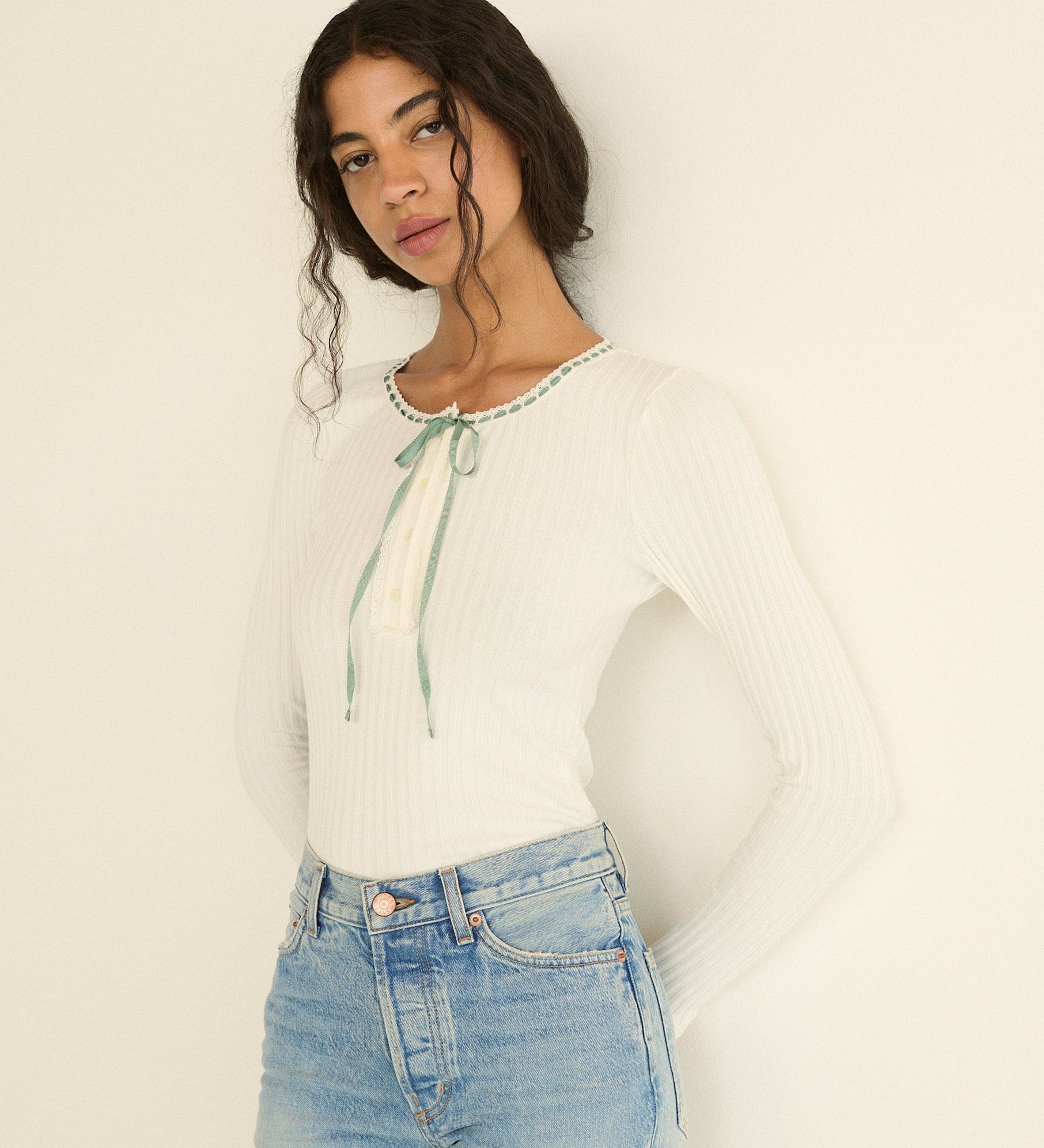 DOEN - LIDIE TEE - - SALT WITH CLOUD BLUE RIBBON
