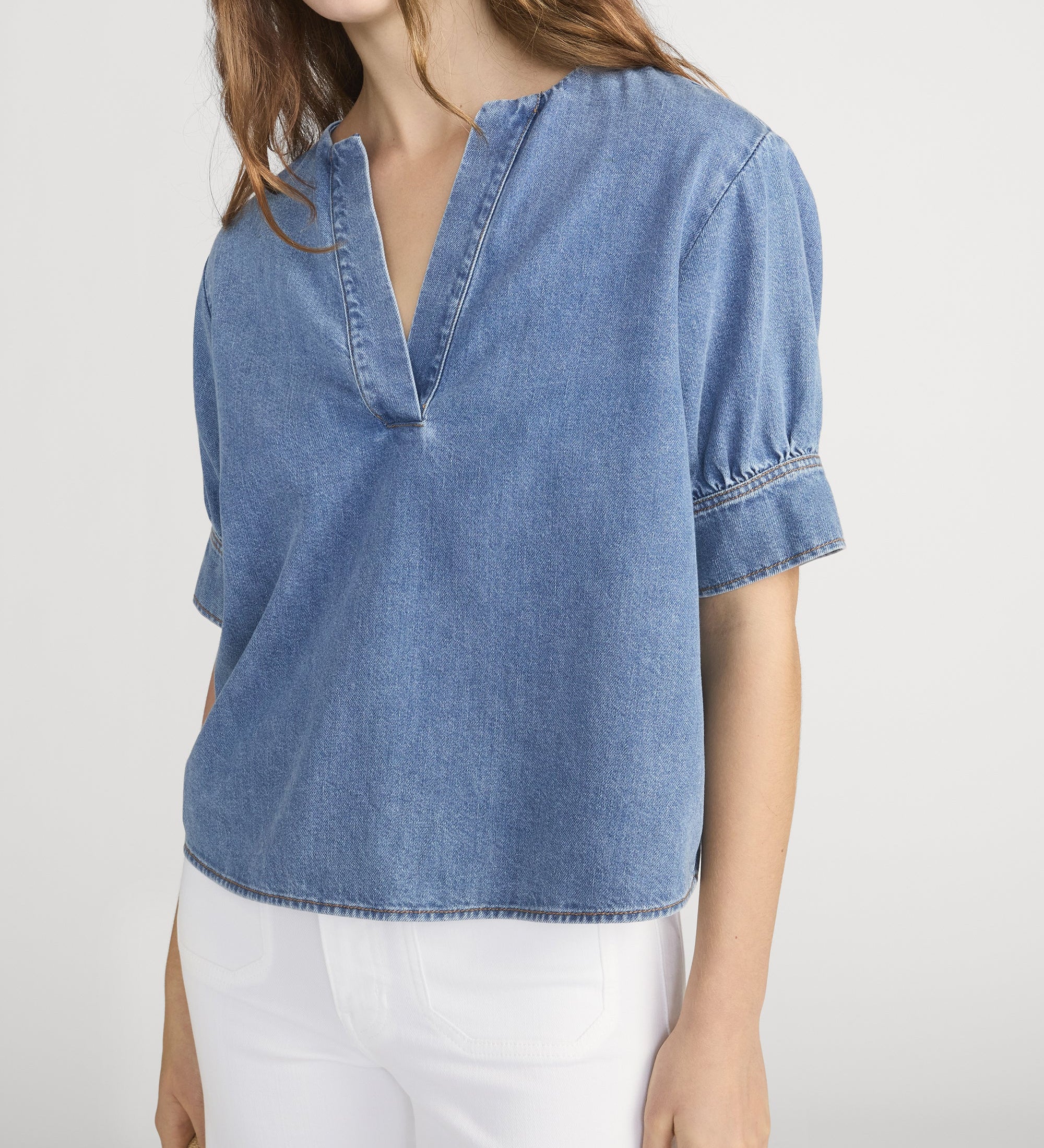 FRAME - The Denim V - neck Popover Top