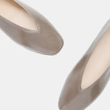 Le Monde Beryl - Luna Slipper / Taupe Patent Leather