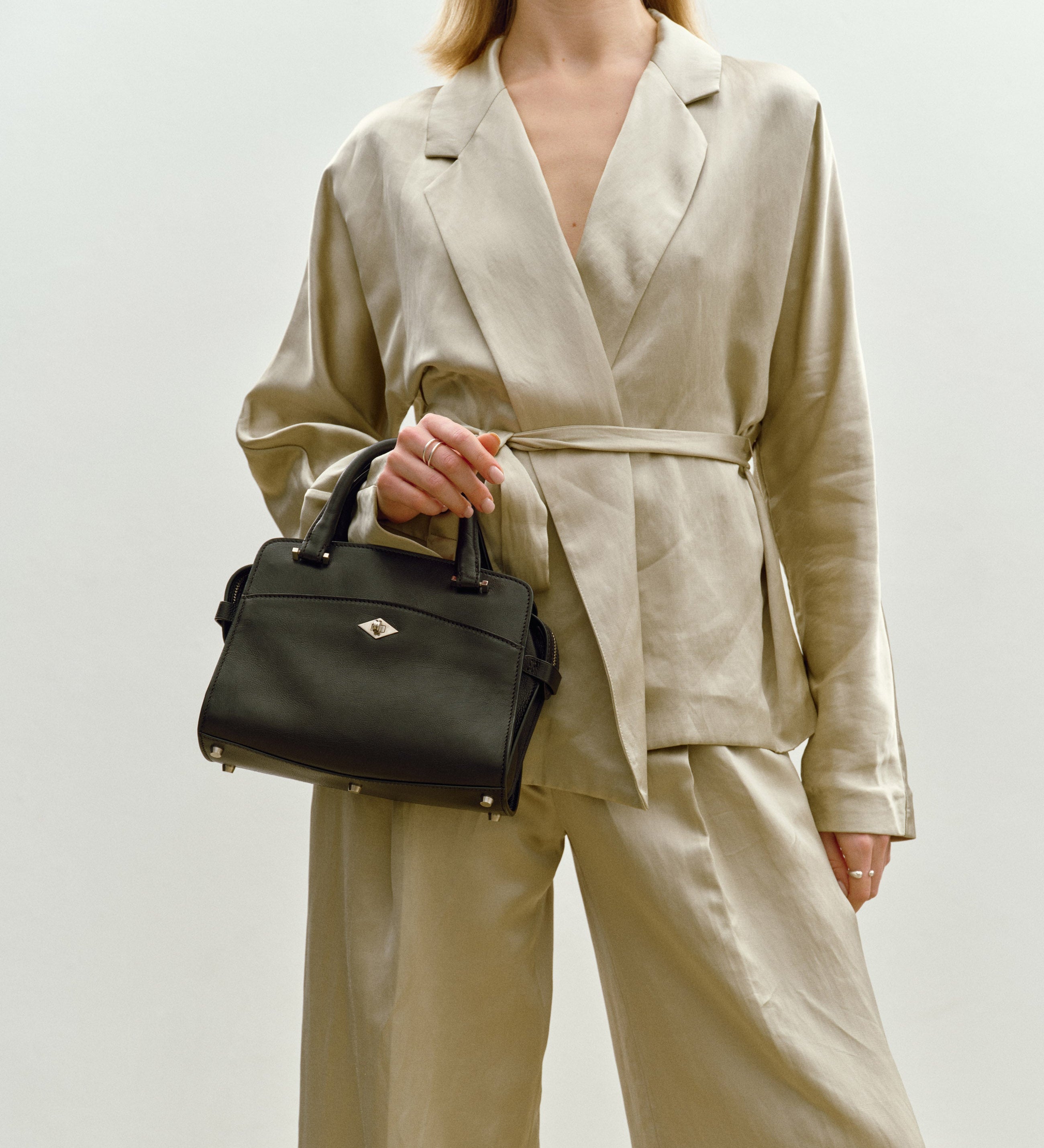 Metier - Private Eye Mini Marianne Black