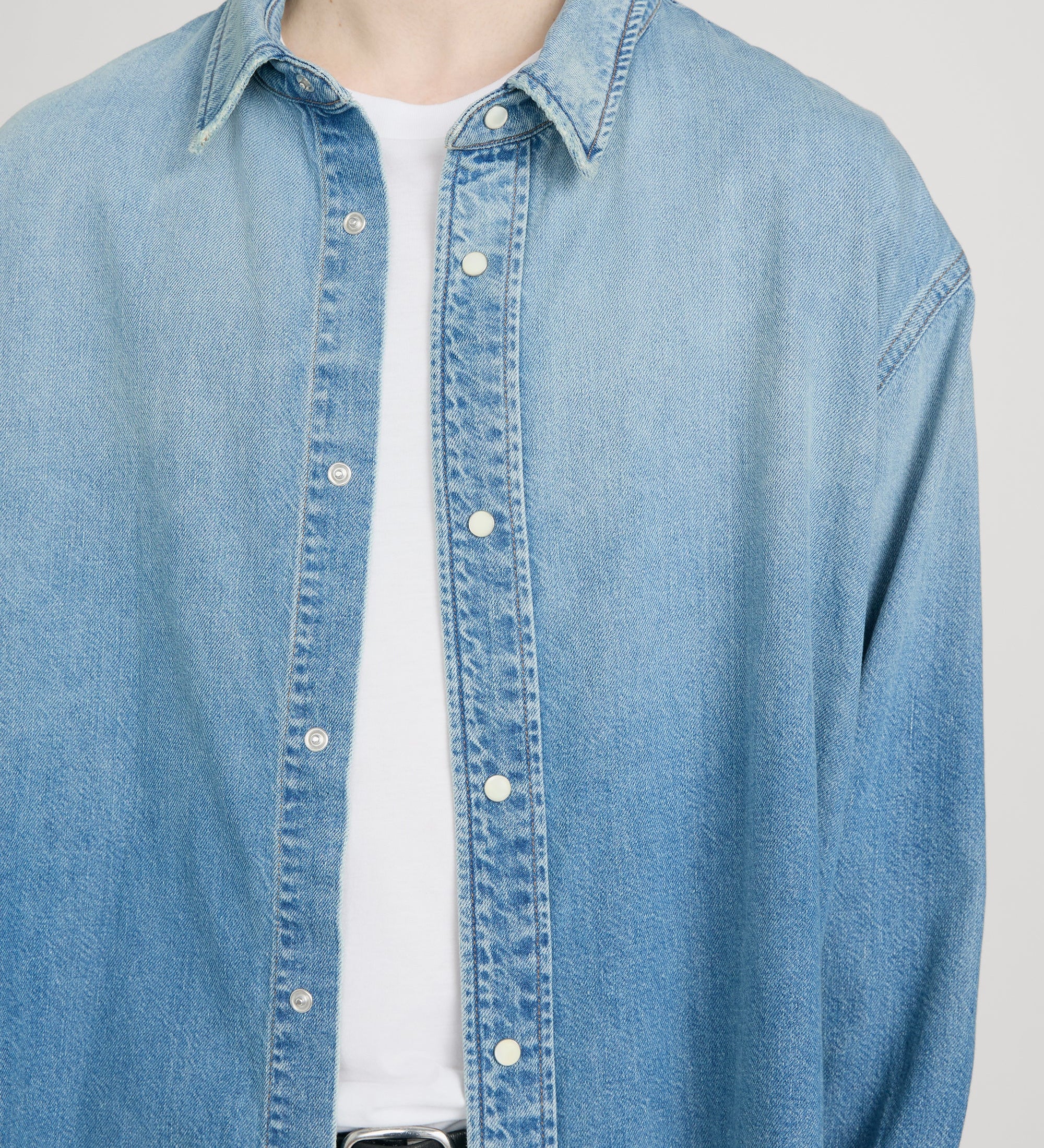 FRAME - Relaxed Denim Shirt