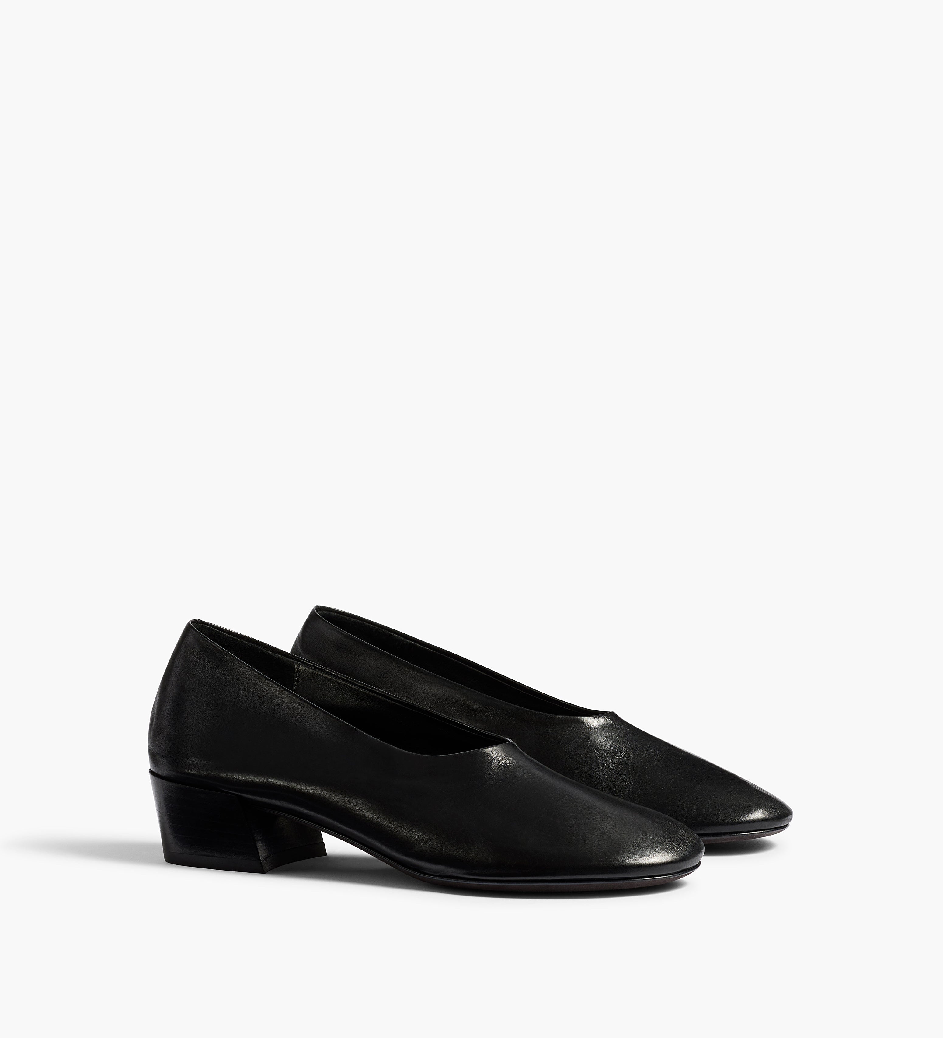 Khaite - Marcy Pump in Black