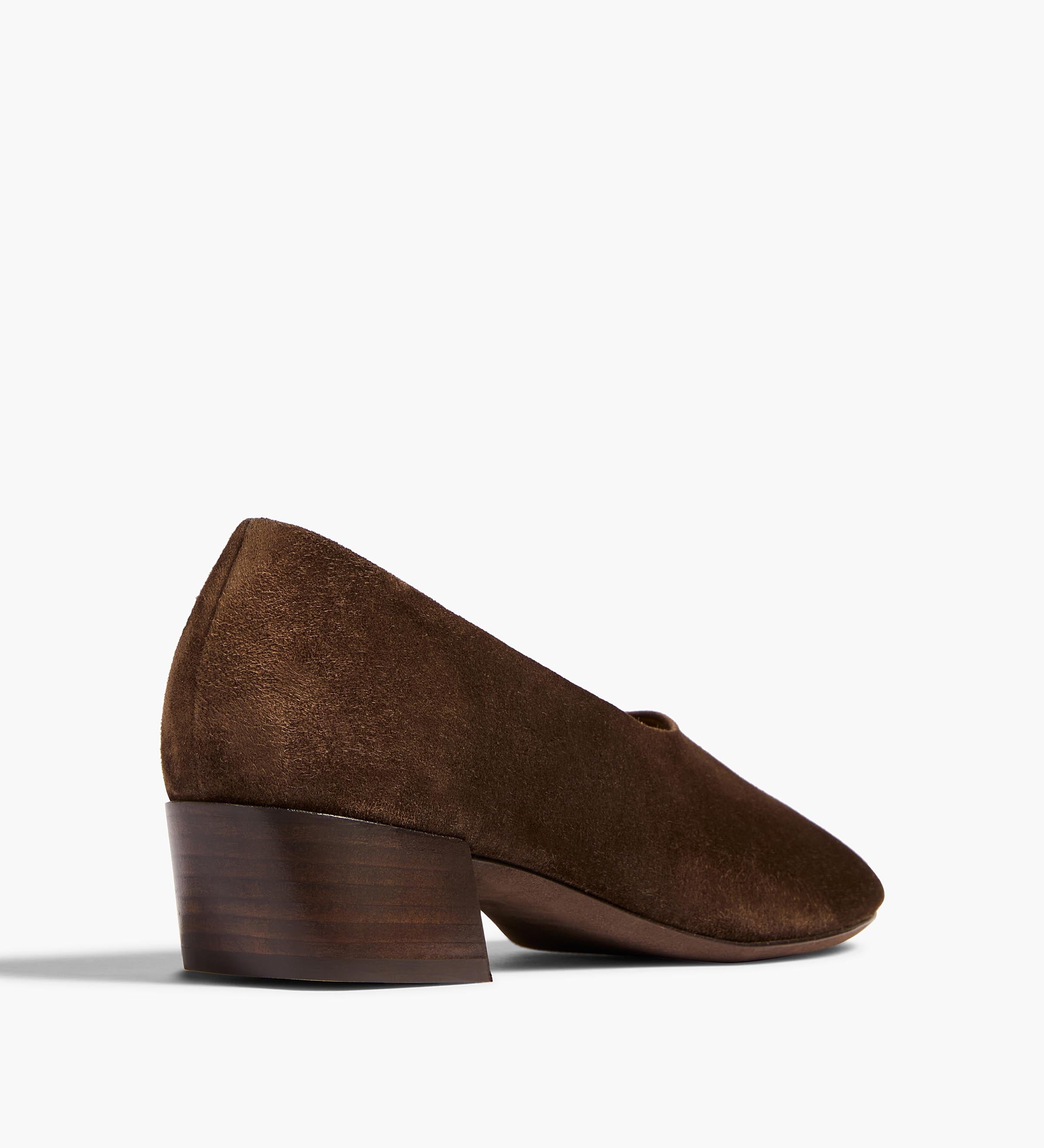 Khaite - Marcy Pump in Ebano Suede