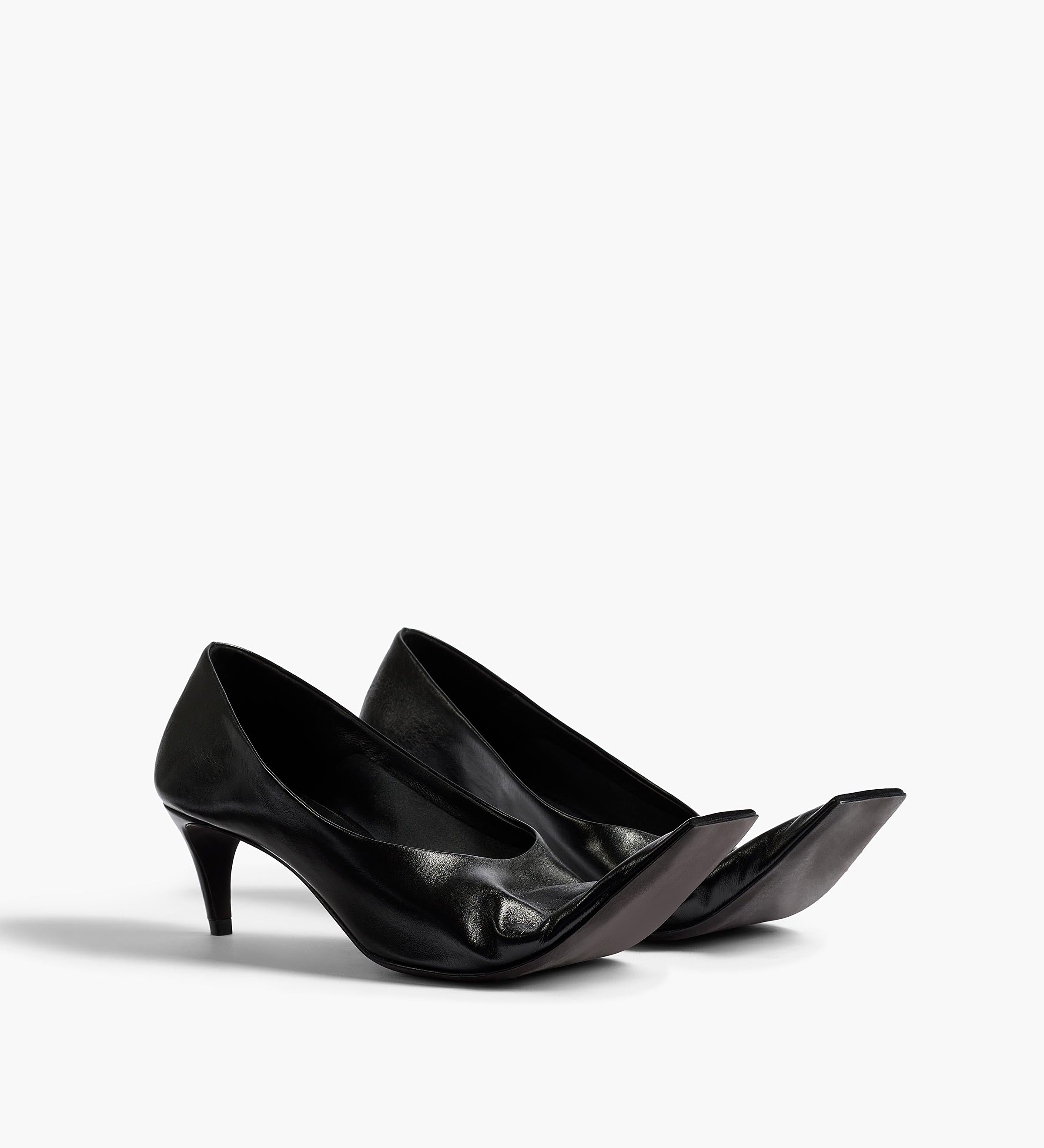 Khaite - Marlene Pump in Black Glazed Leather