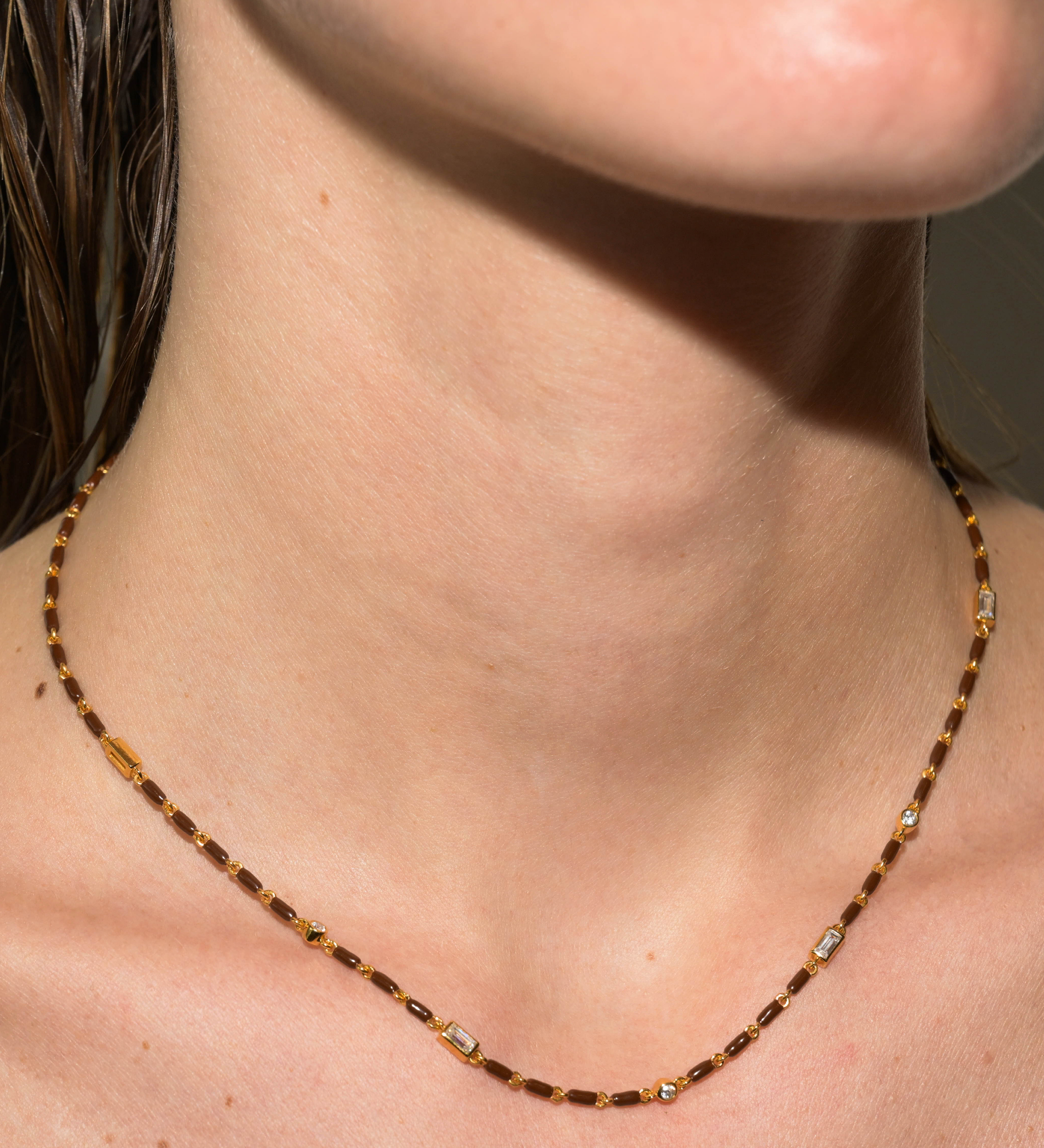 Dorsey - ENAMEL MOISSANITE NECKLACE IN MARRON, 18K GOLD VERMEIL