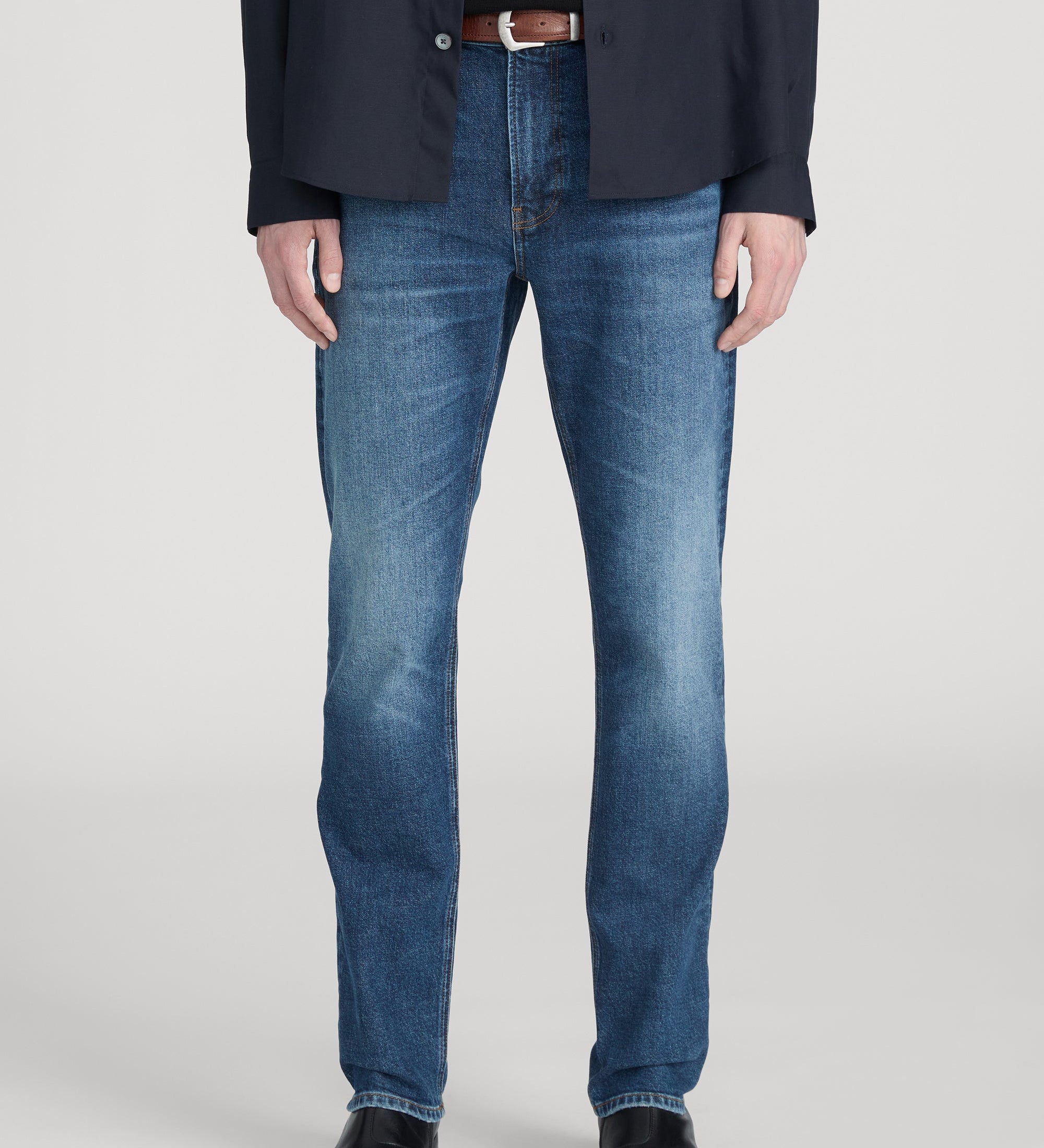 FRAME - Modern Straight