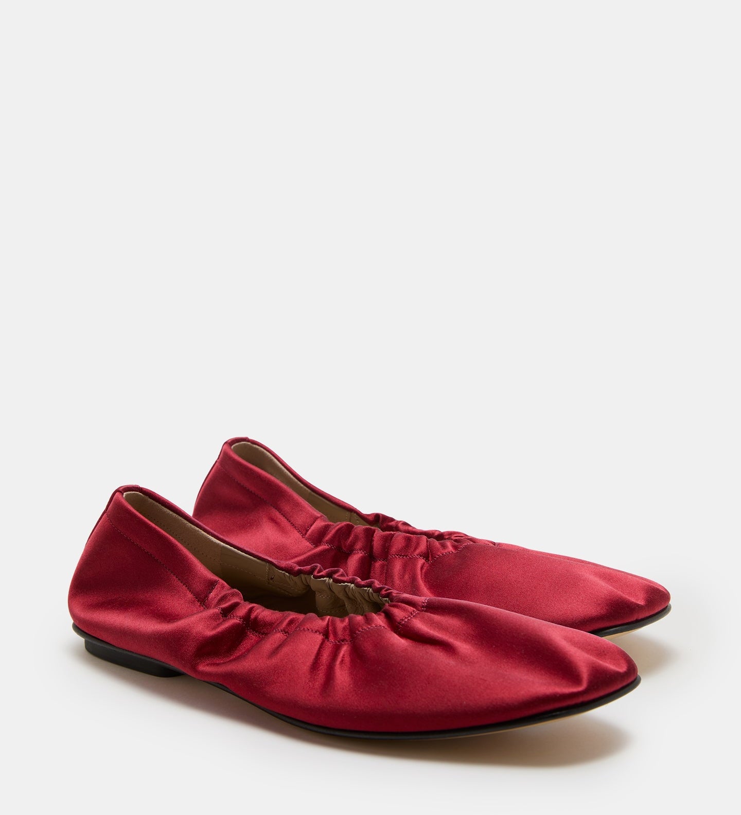 Le Monde Beryl - Mica Flat / Tomato Satin