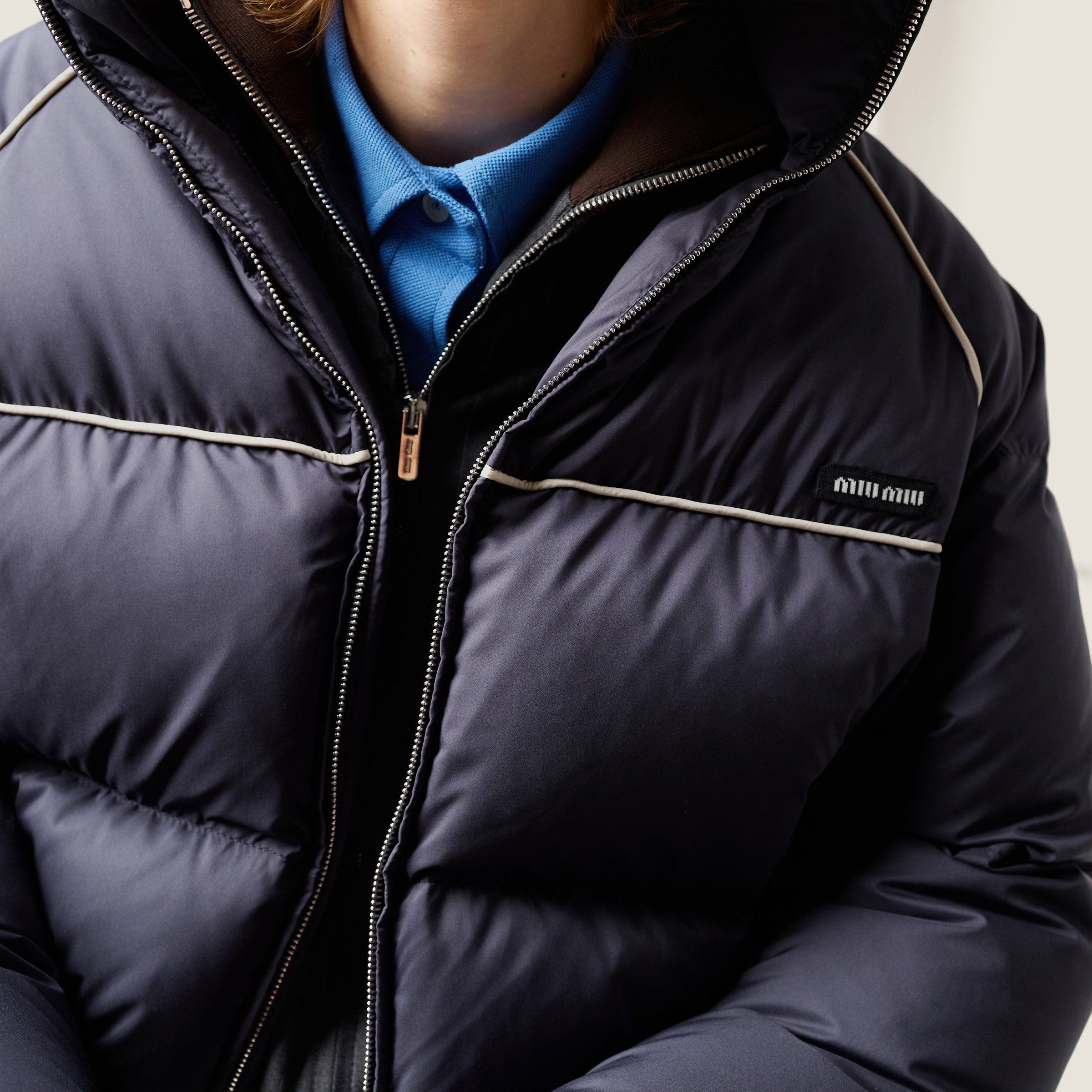 Technical pongé down jacket