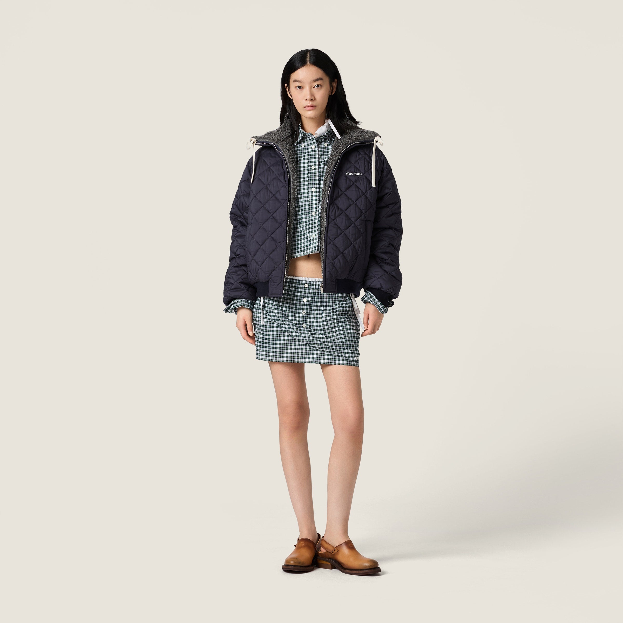 Technical pongé down jacket