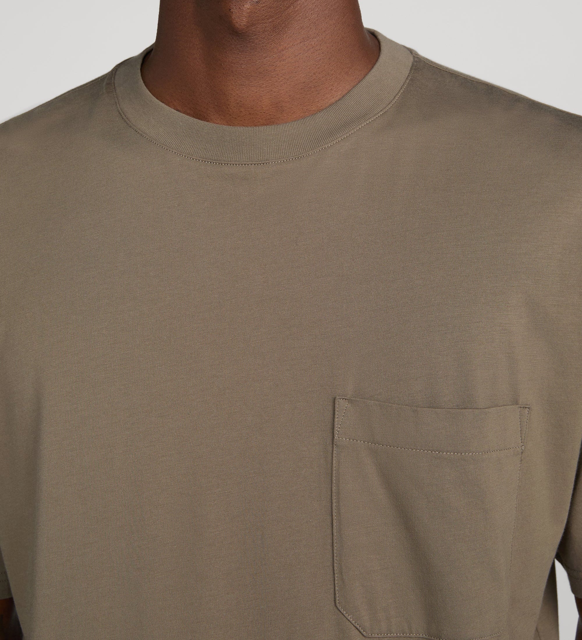 FRAME - Relaxed Pocket Tee