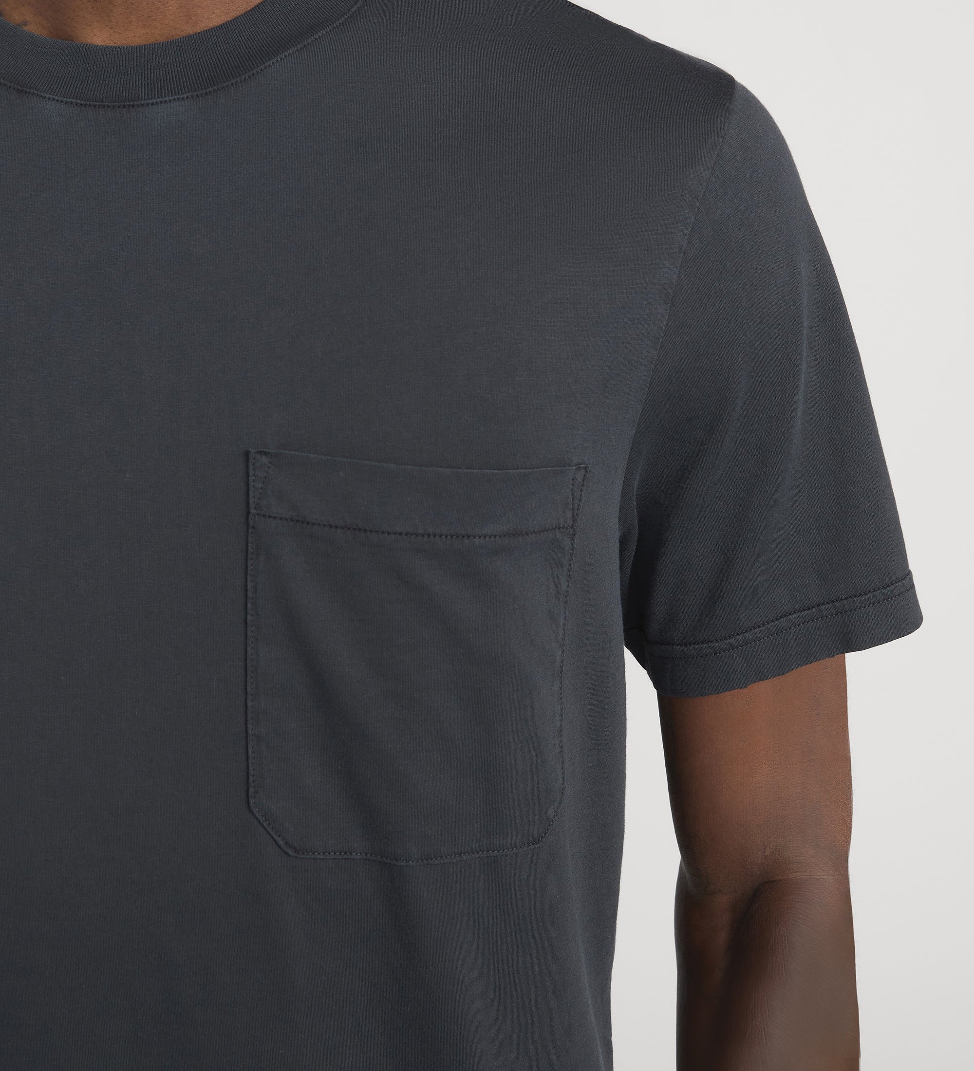 FRAME - Light Cotton Pocket Tee