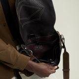 Métier - INDIANA JONES™ Hunter Messenger Chocolate Suede